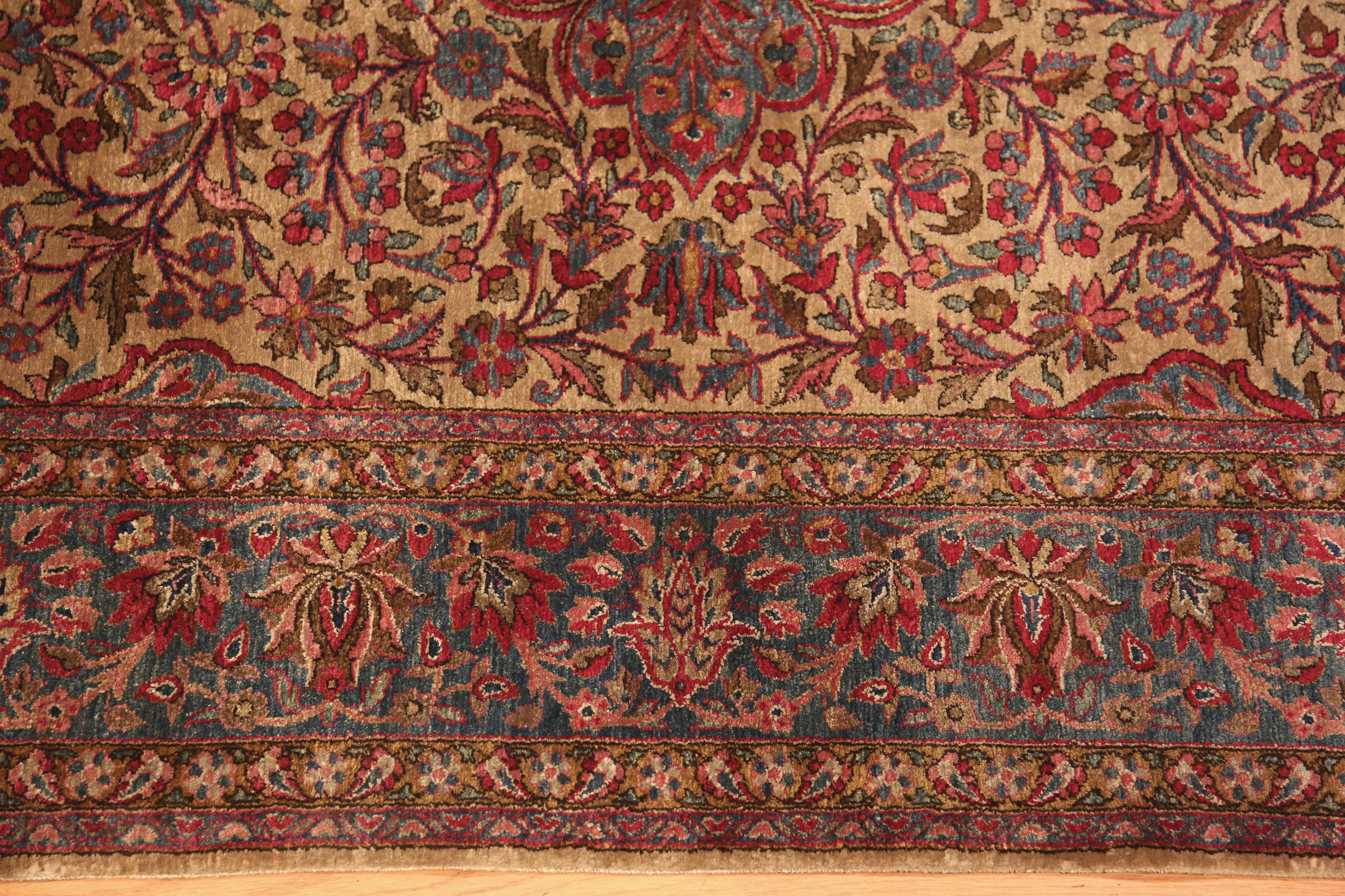 20th Century Silk Antique Persian Kashan Rug. 4 ft 3 in x 6 ft 11 in For Sale