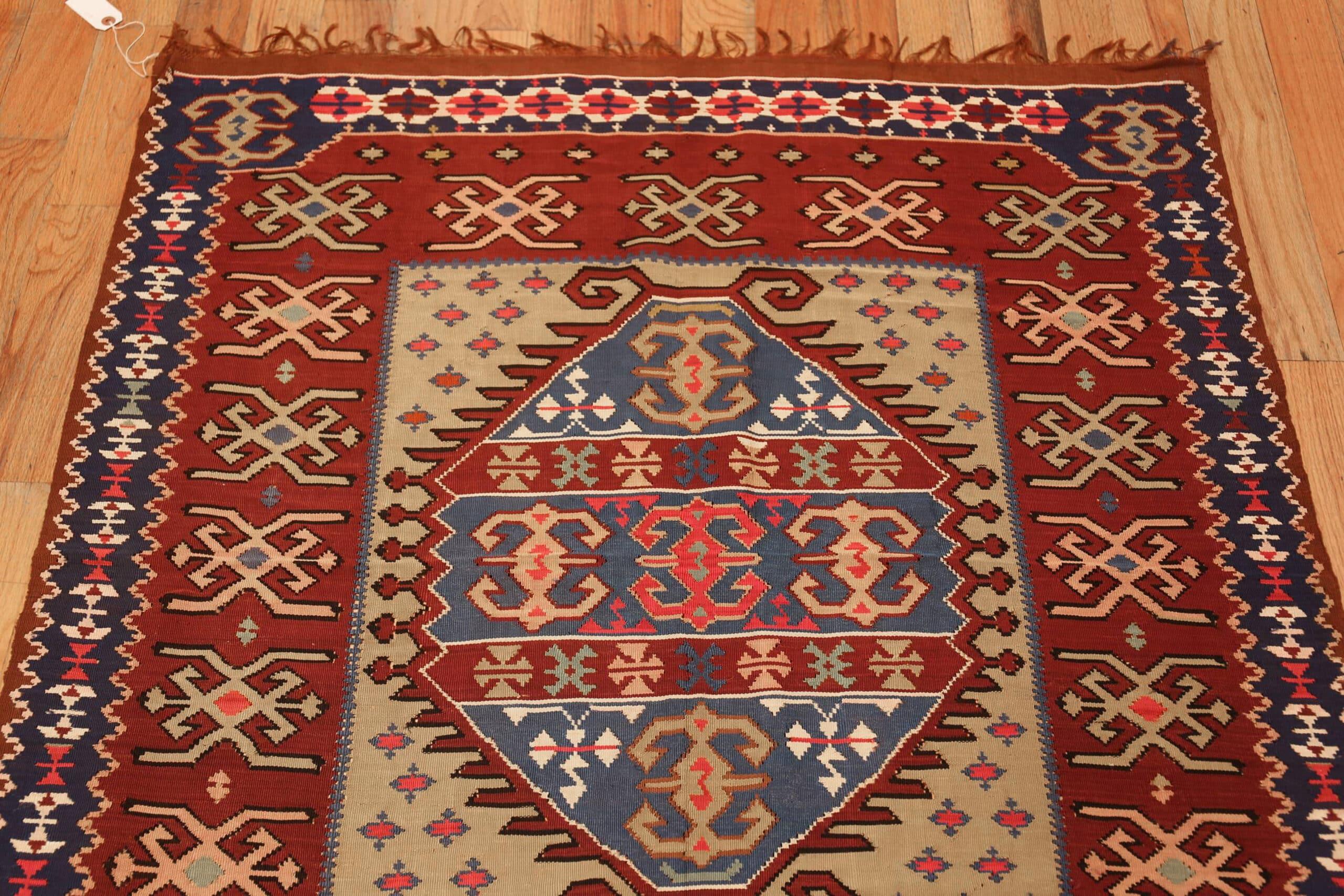 Turc Collection Nazmiyal Collection Kilim turc en soie 3 ft 9 in x 4 ft 3 in en vente