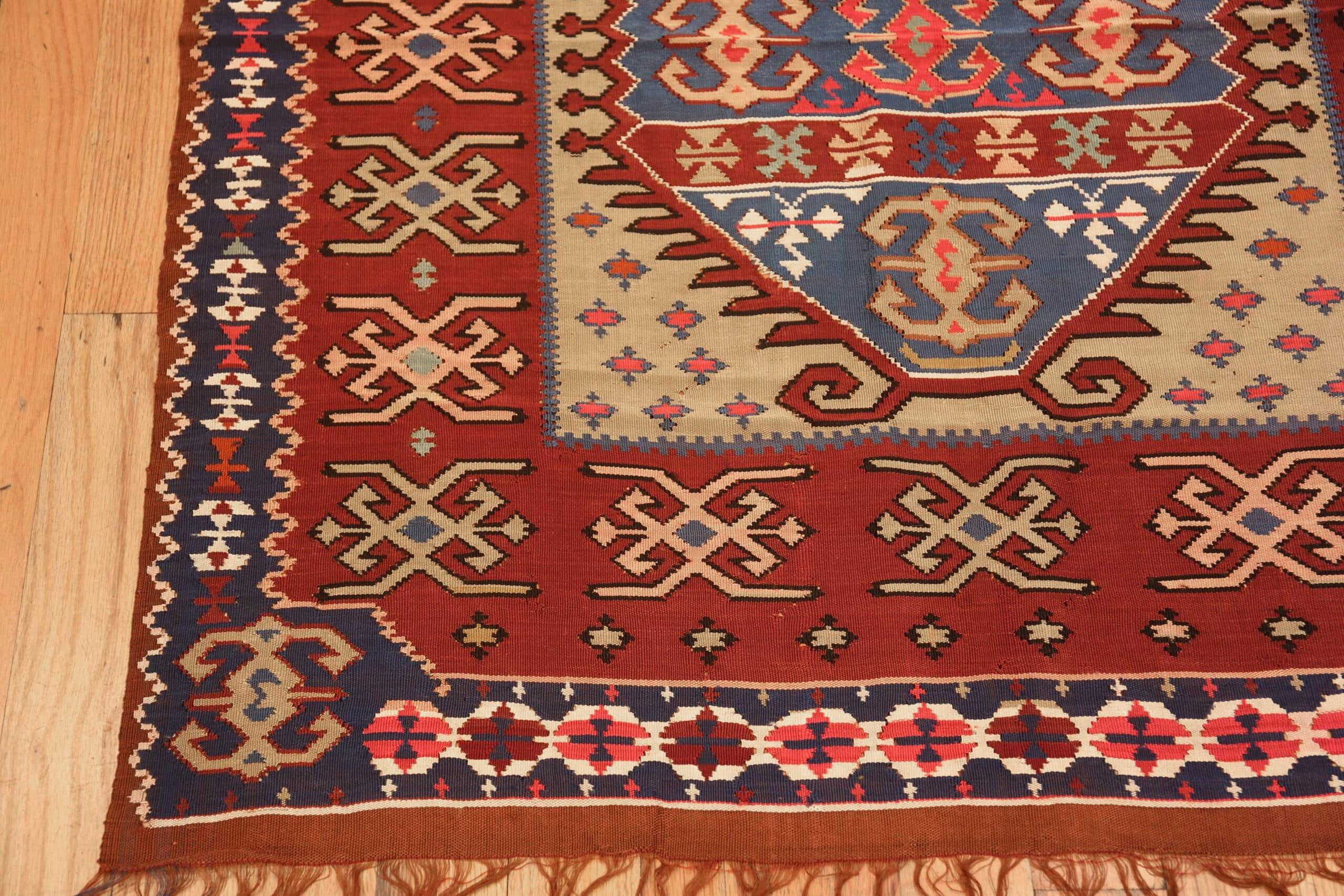 Soie Collection Nazmiyal Collection Kilim turc en soie 3 ft 9 in x 4 ft 3 in en vente