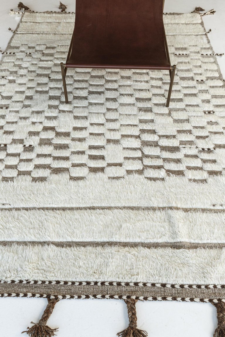 Nazmiyal Collection Soft Ivory Modern Boho Chic Rug 5 ft 10 in x 9 ft 2 ...