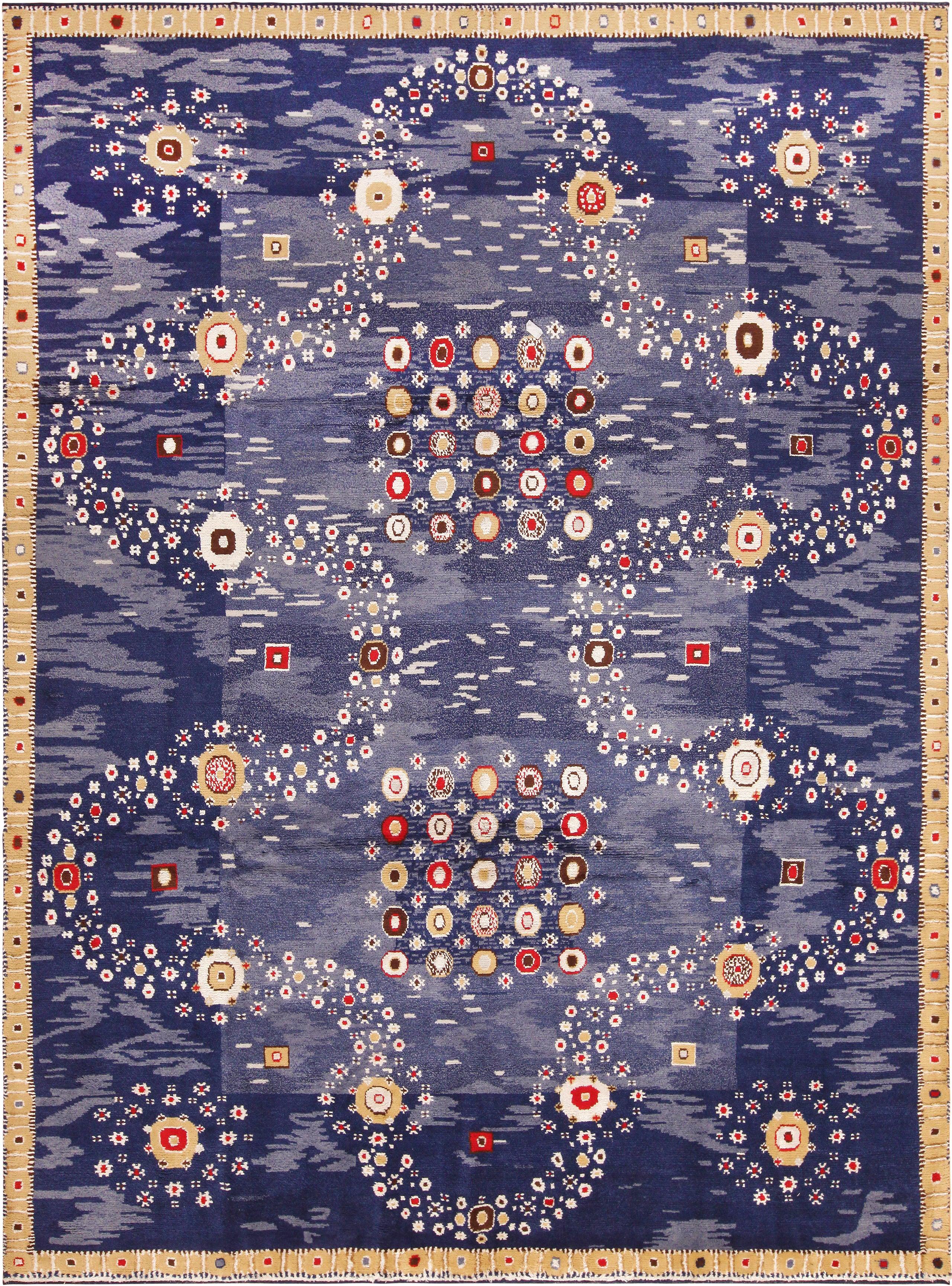 Hand-Woven Nazmiyal Collection Stunning Modern Silk And Wool Swedish Inspired Rug 9' x 12' For Sale