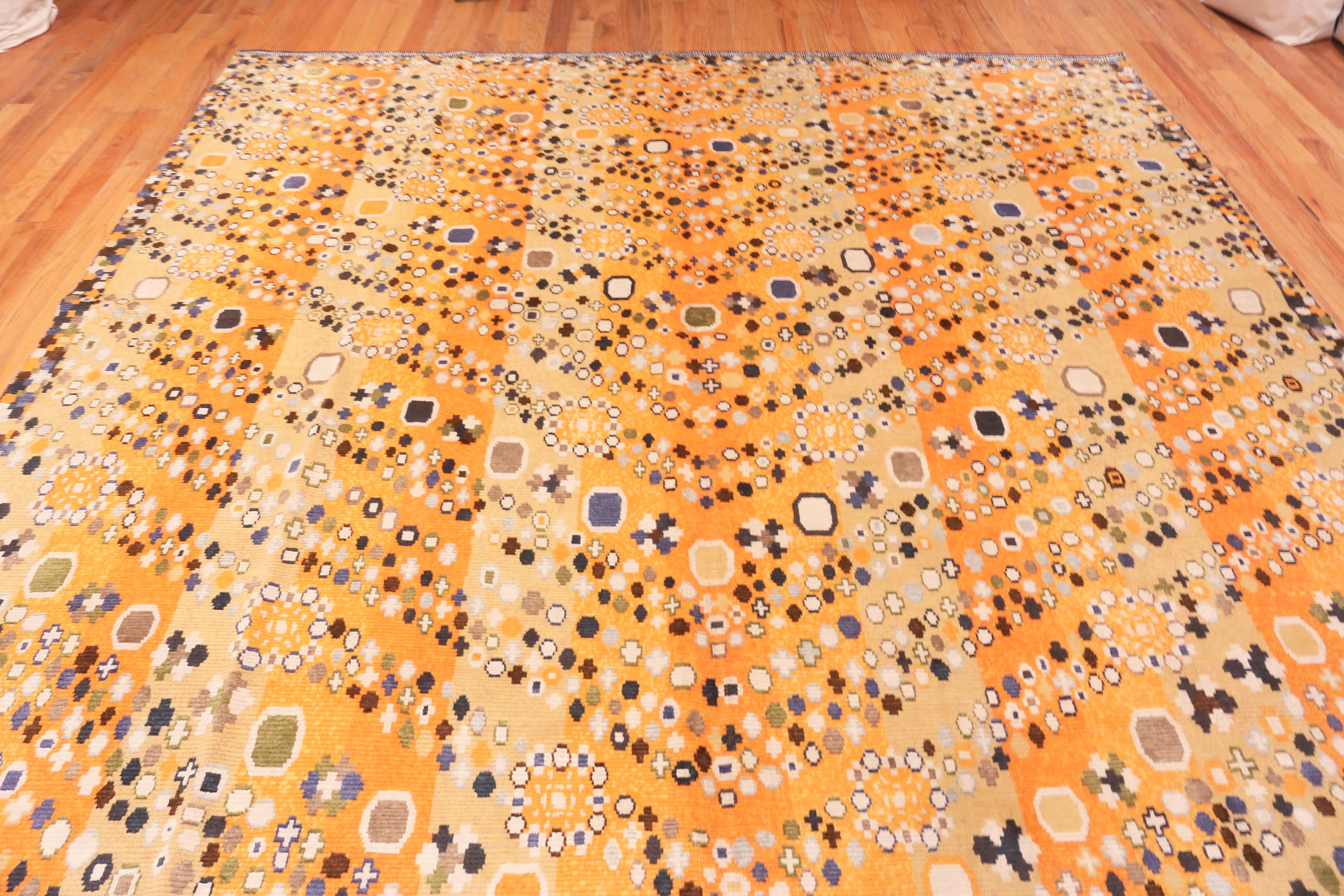 Nazmiyal Collection Swedish Inspired Mid Century Design Modern Area Rug.  In New Condition In New York, NY