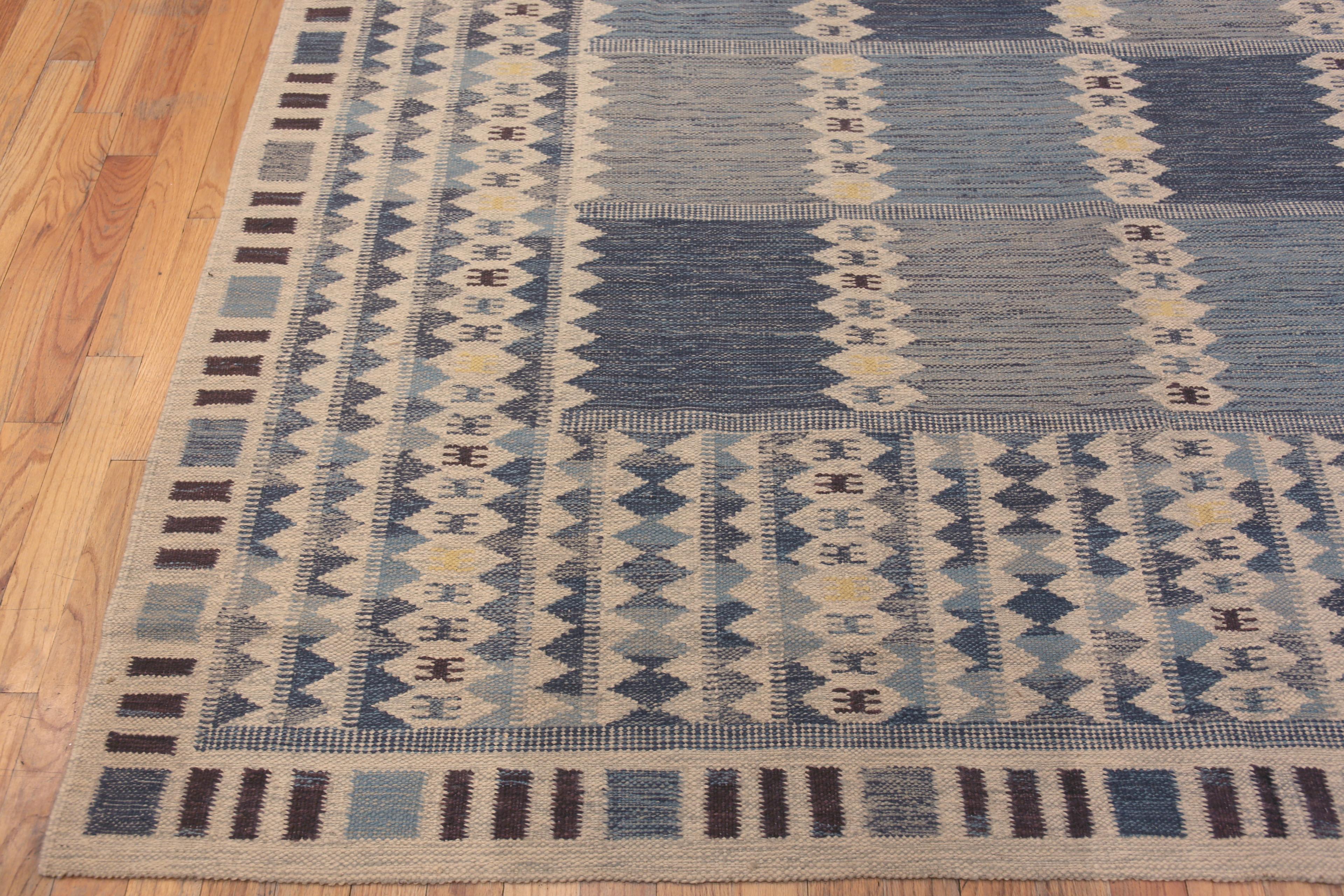 Collection Nazmiyal suédoise mi-siècle moderne Taille du tapis Kilim 9' x 12'10
