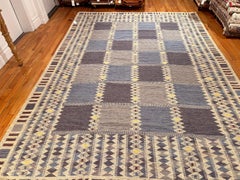 Nazmiyal Collection Swedish Style Modern Kilim Rug 10 ft x 14 ft 3 in