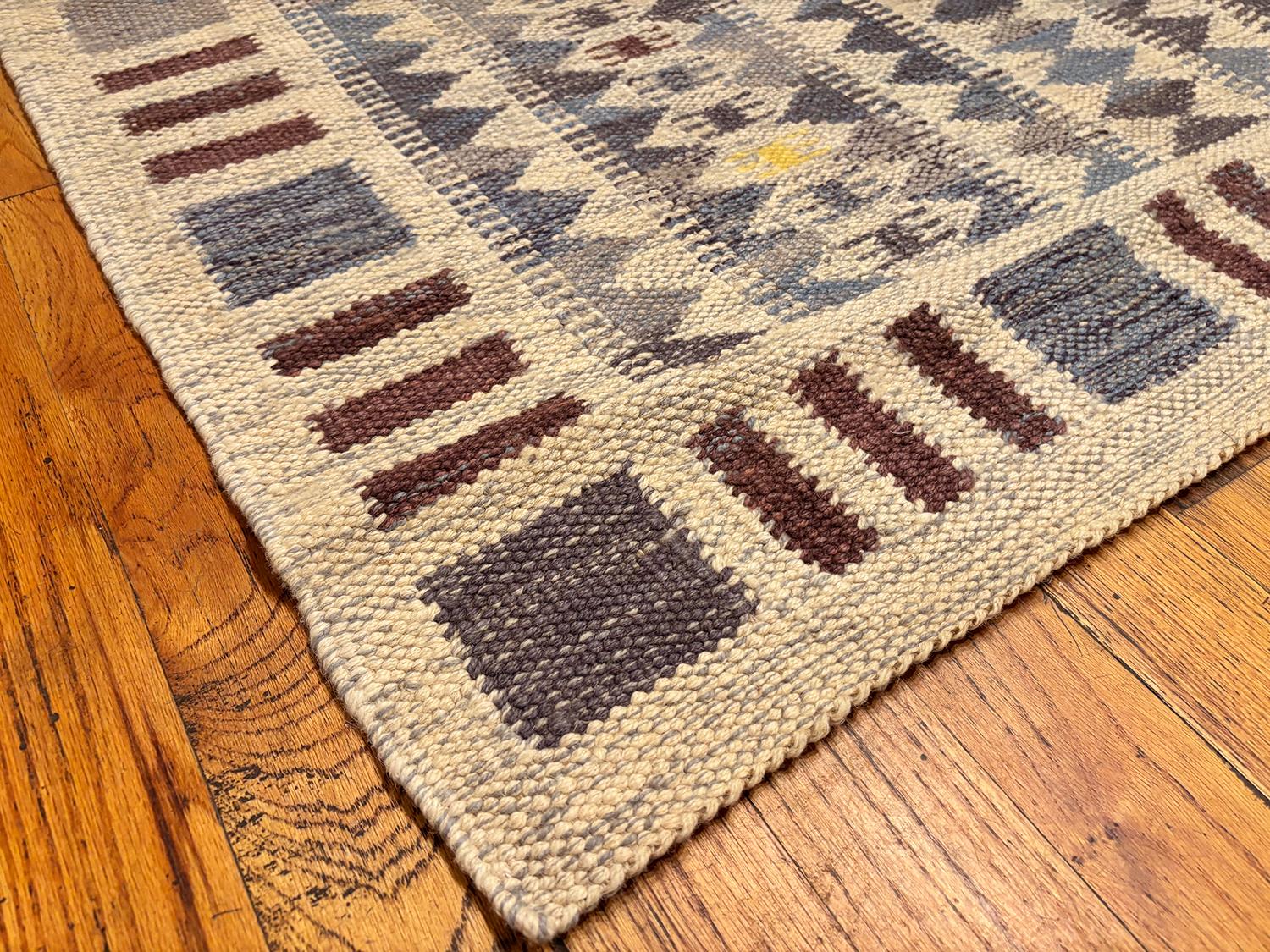 Collection Smiyal Collection Rug & Kilim moderne de style suédois 10 ft x 14 ft 3 in Neuf - En vente à New York, NY