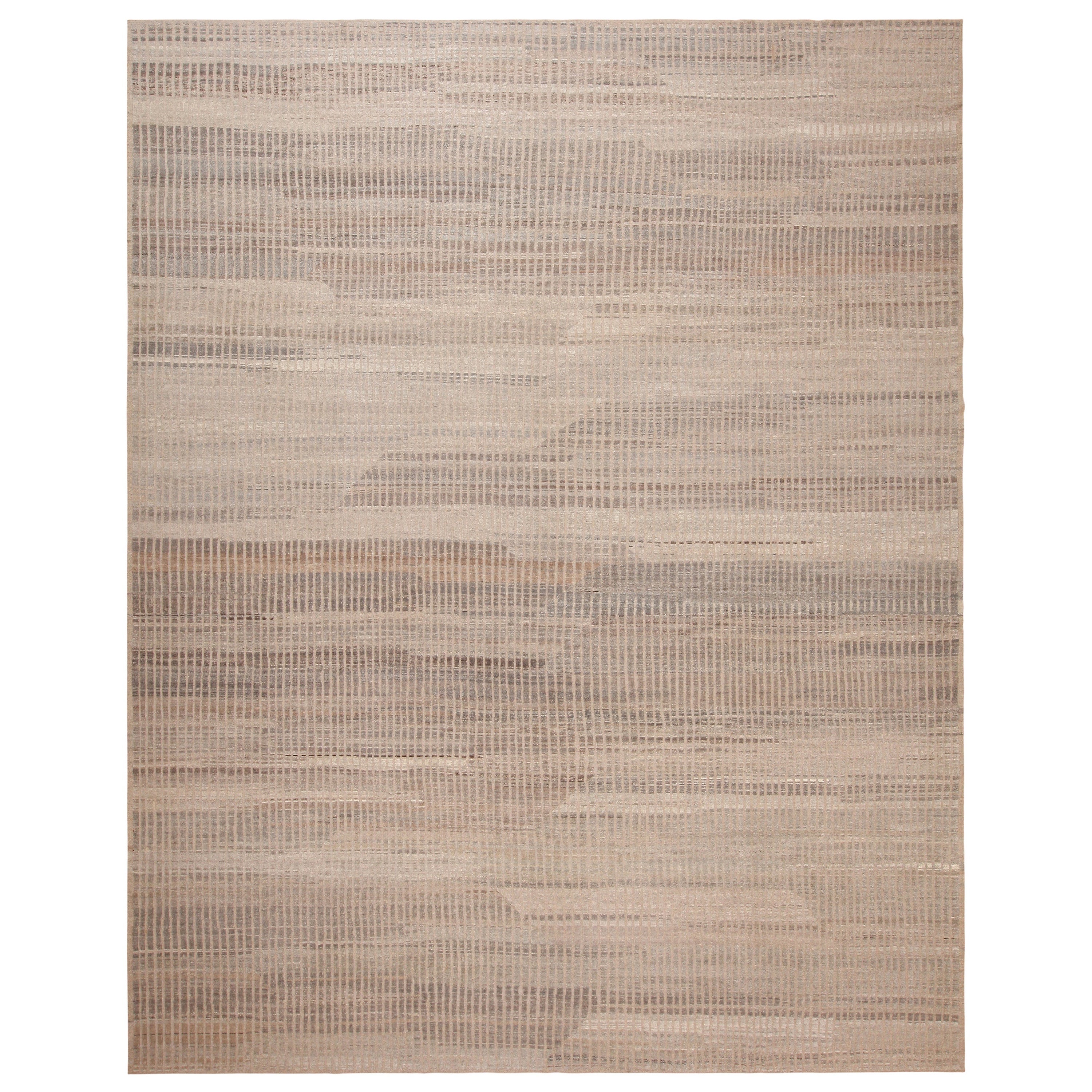 Nazmiyal Kollektion Taupefarbener moderner Distressed-Teppich. 3,66 m x 4,66 m im Angebot