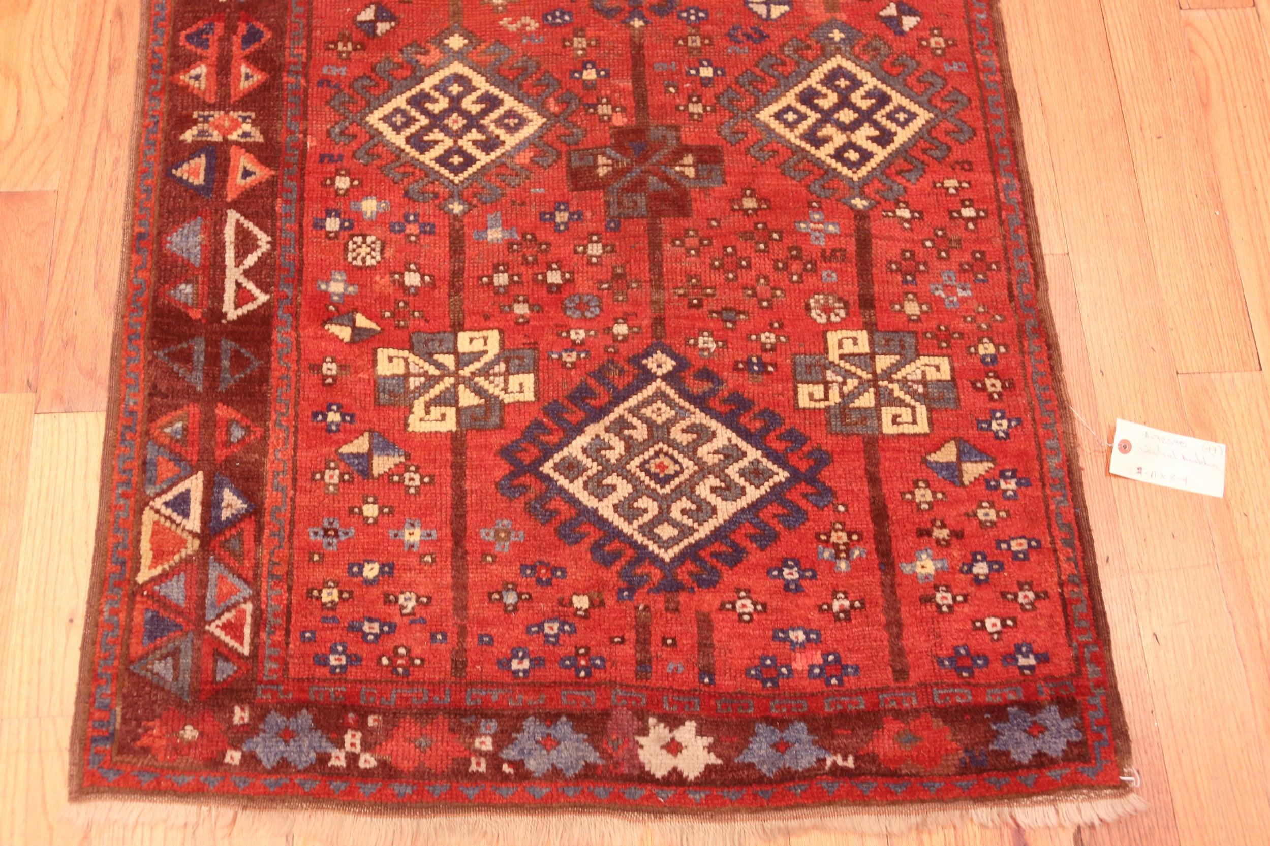 Nazmiyal Collection Tribal Anatolian Läufer Teppich 2 ft 11 in x 8 ft 4 in (Wolle) im Angebot