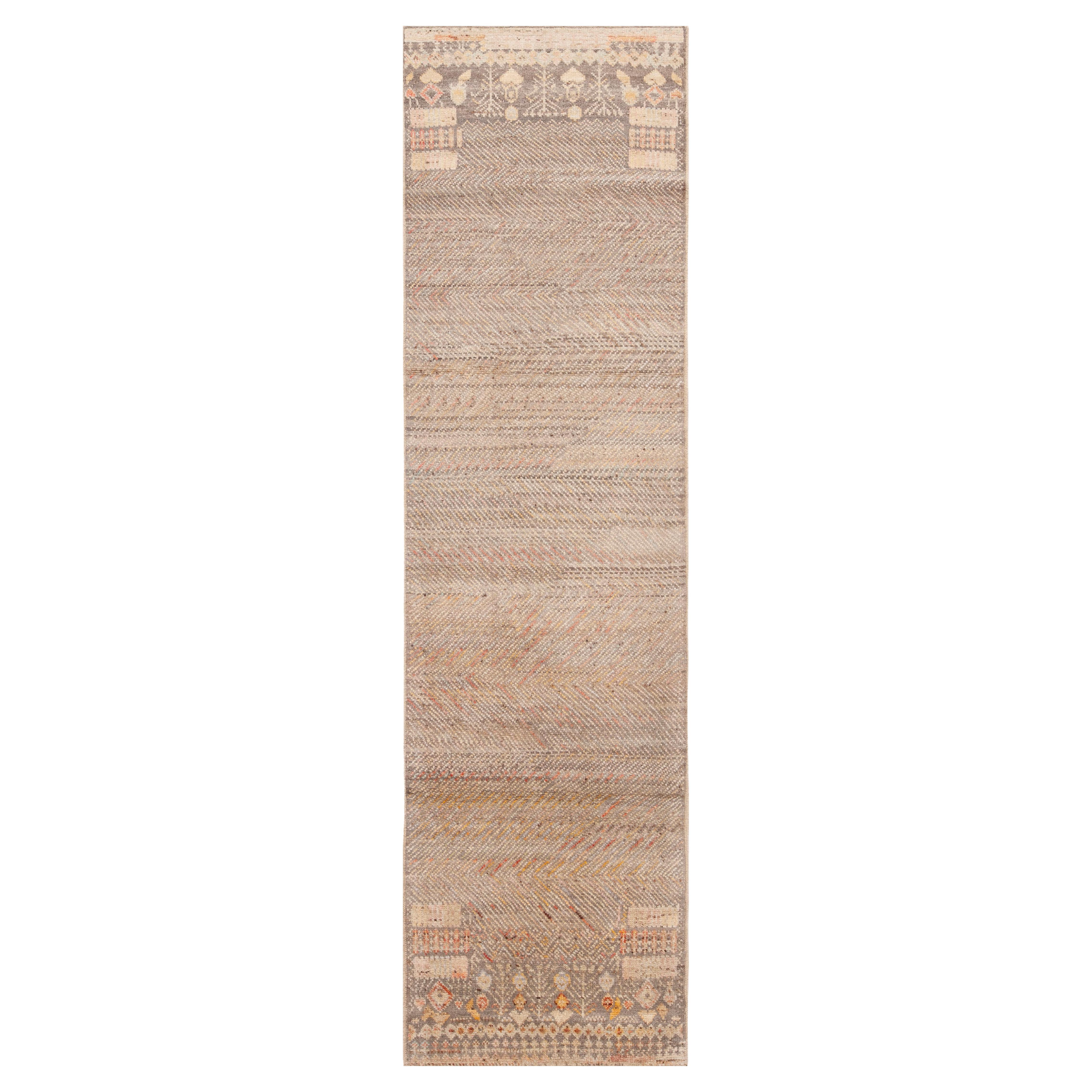 Nazmiyal Collection Tribal Geometric Neutral Grey Modern Runner Rug 2'8" x 9'8" For Sale