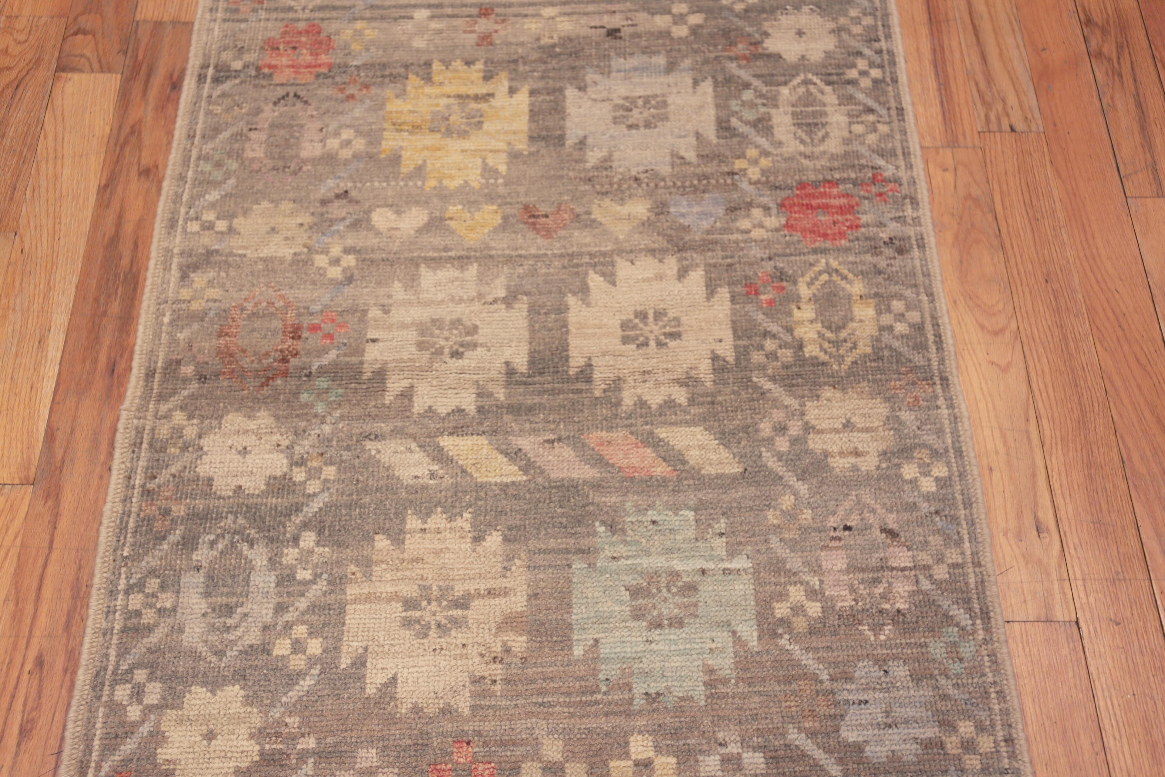 Nazmiyal Kollektion Stammeskunst Geometrischer rustikaler moderner Läufer Abrash-Teppich 3' x 13' (Handgeknüpft) im Angebot