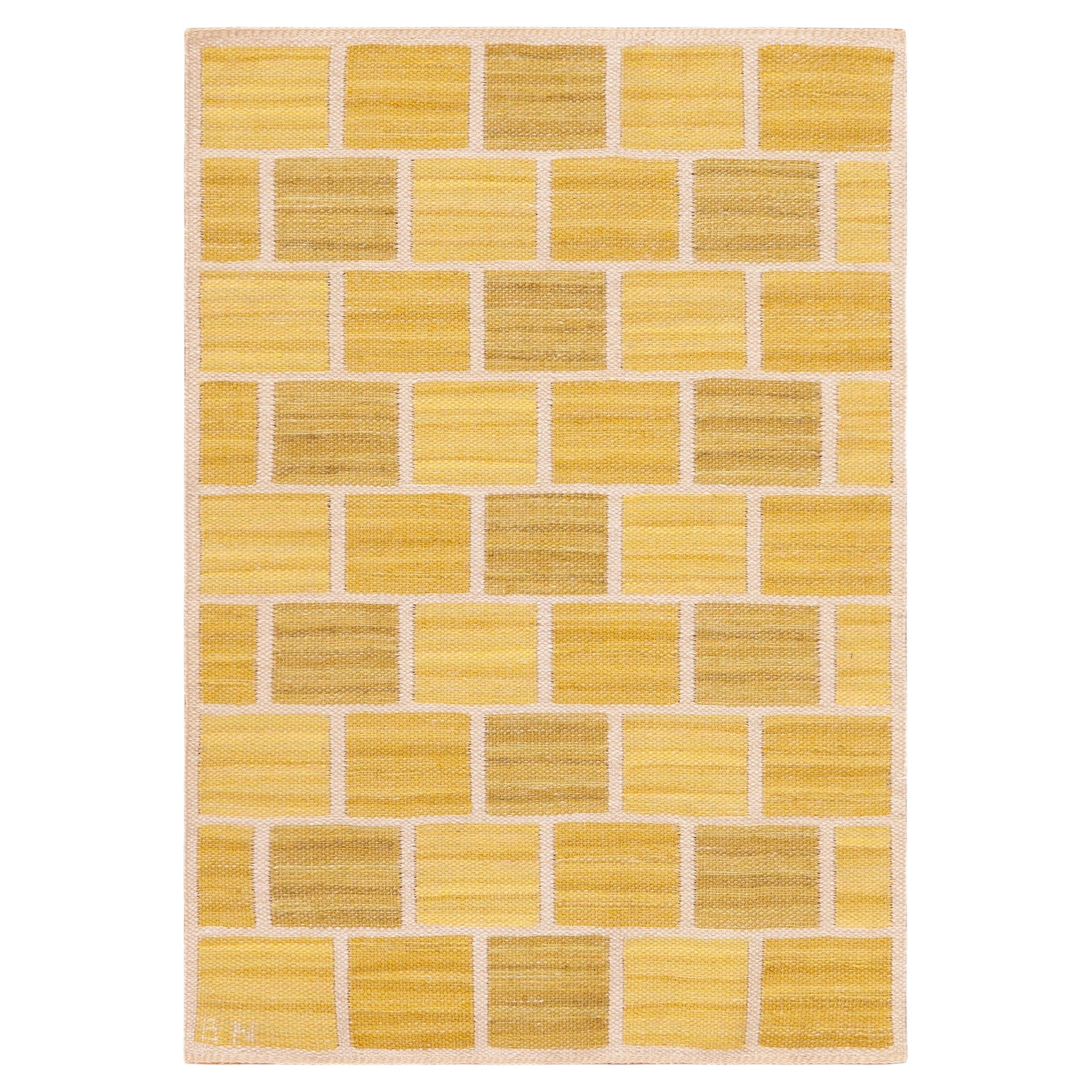 Nazmiyal Collection Vintage Barbro Nilson Kilim Rug 1 ft 8 in x 2 ft 4 in in vendita