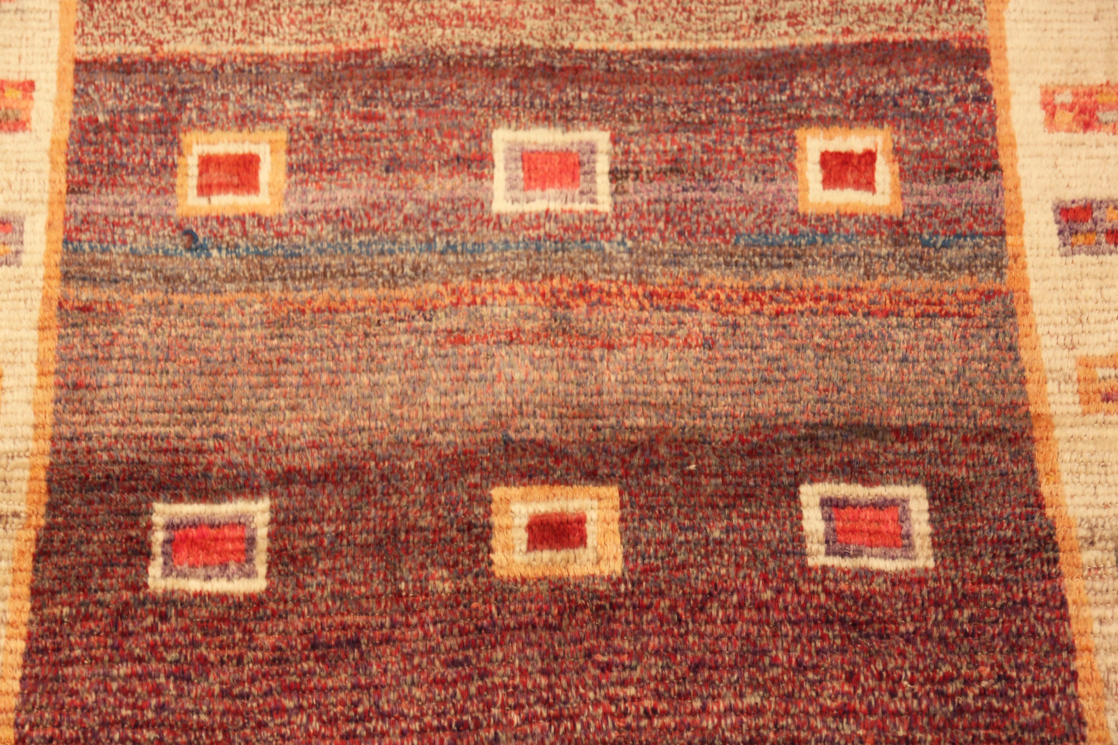 Nazmiyal Collection Vintage Gabbeh Teppich Quadratische Motive und Tribal 3' 7