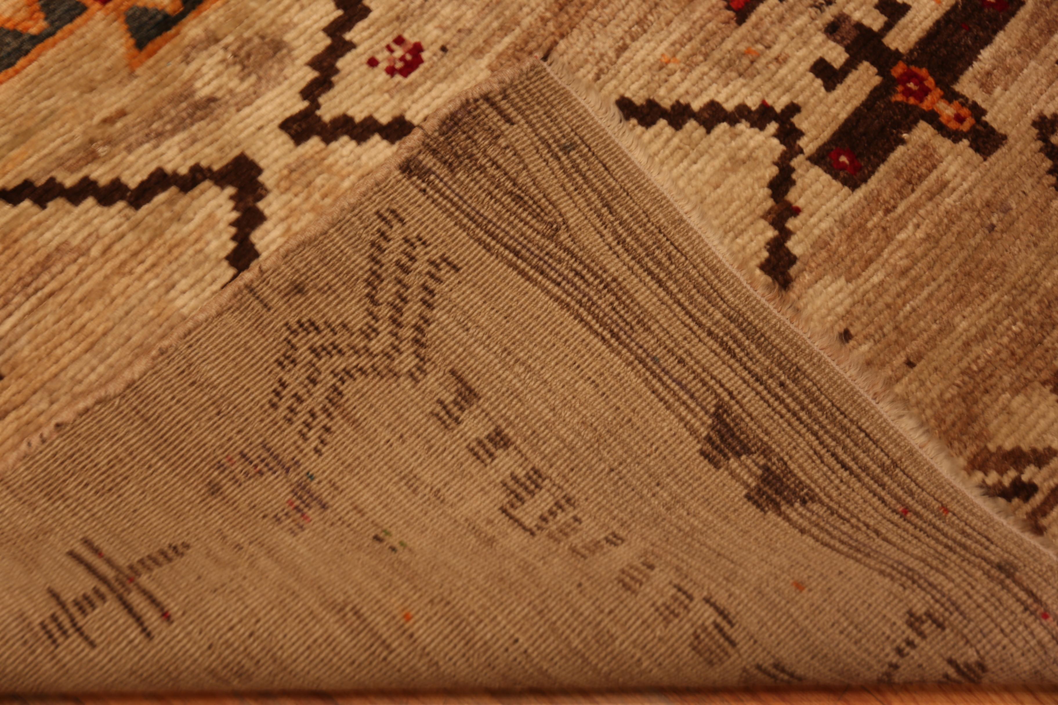Nazmiyal Collection Vintage Gabbeh Teppich mit Glyphen Wüste Töne 3' 3