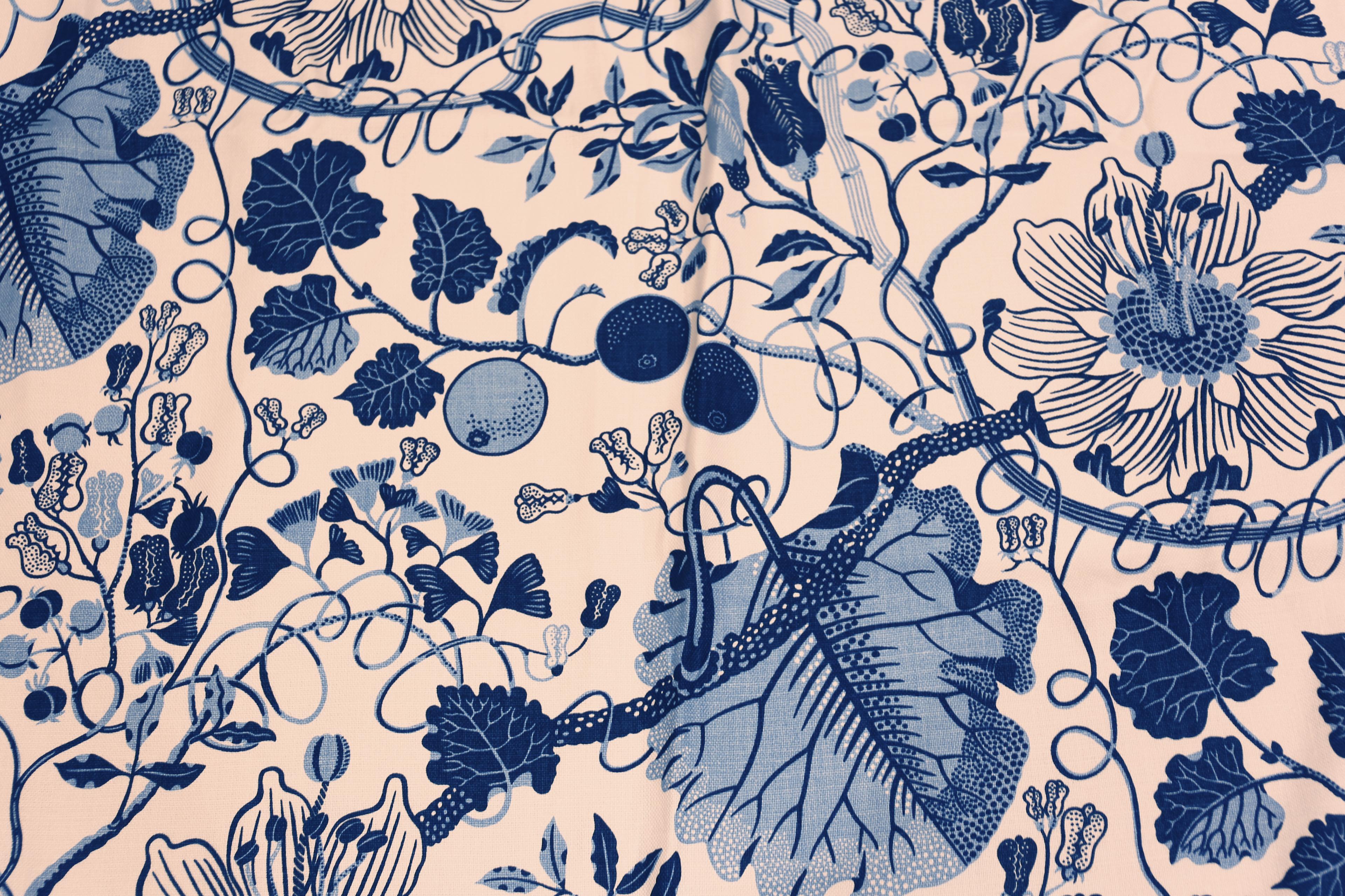 20th Century Nazmiyal Collection Vintage Josef Frank Curtains 3 ft 10 in x 9 ft 5 in For Sale