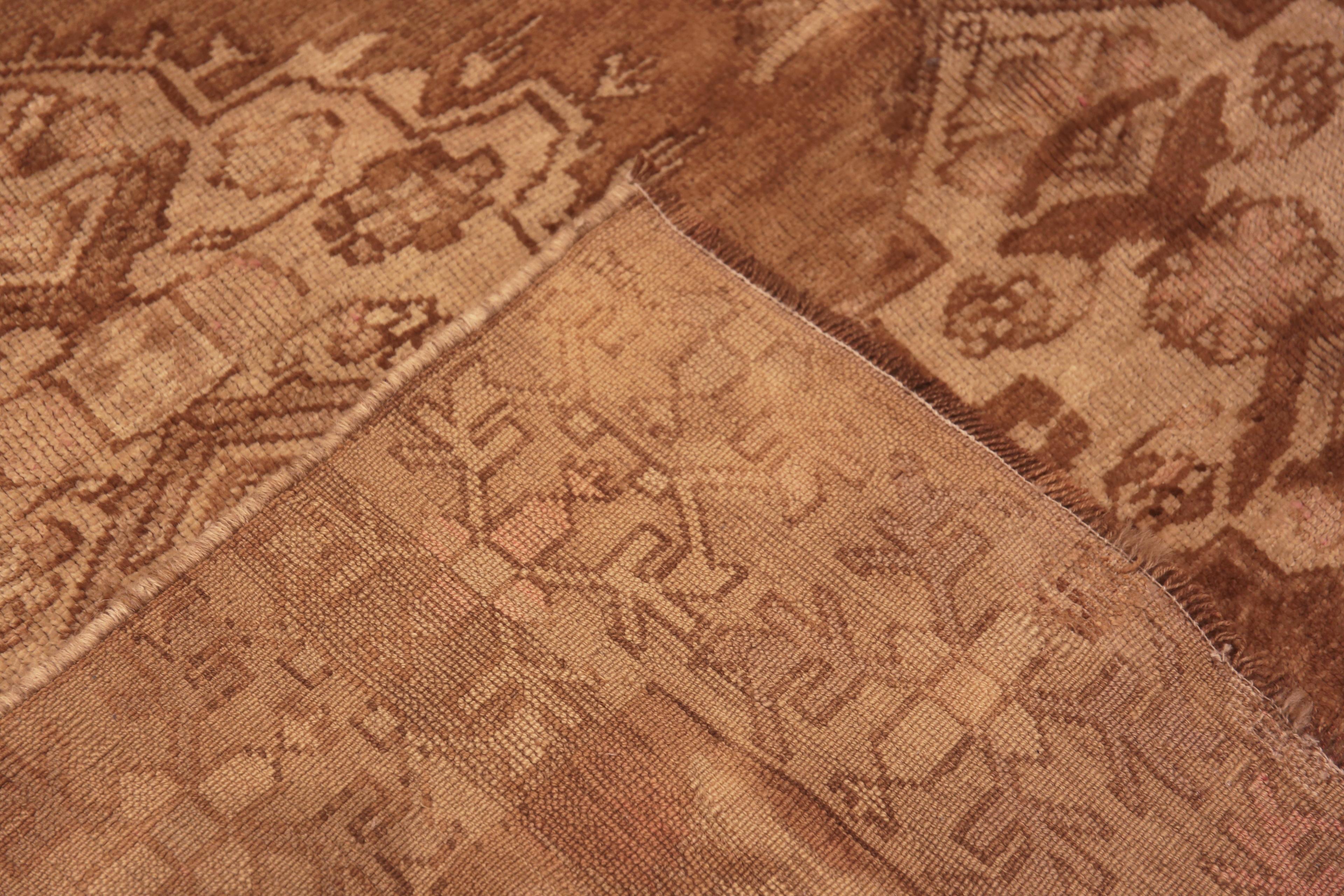 Kars-Teppich aus der Türkei. Größe: 6 Fuß 8 Zoll x 11 Fuß 3 Zoll im Zustand „Gut“ im Angebot in New York, NY