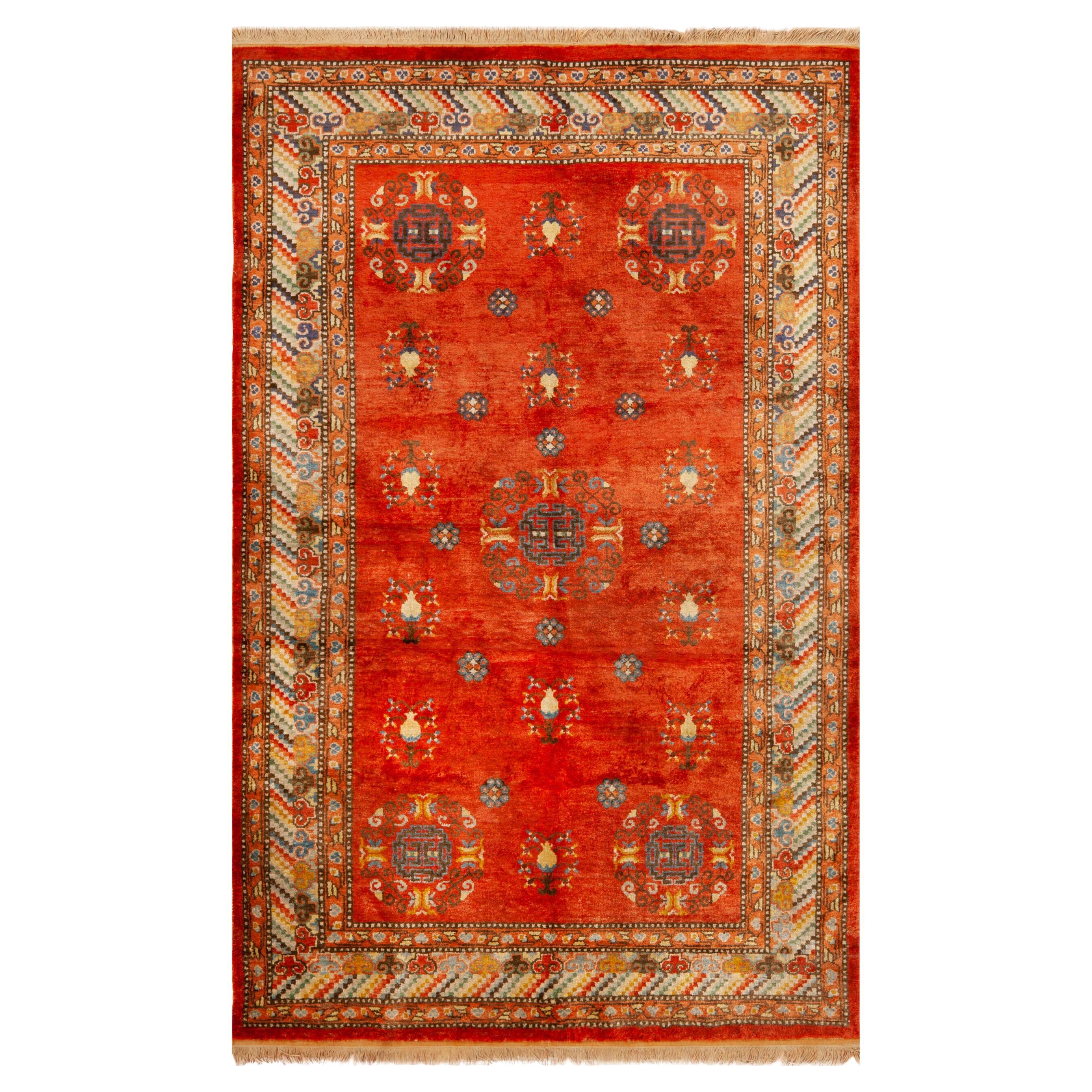 Nazmiyal Collection Vintage Khotan Teppich 5 ft x 8 ft