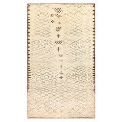Nazmiyal Collection Vintage Moroccan Beni Ourain Area Wool Rug 5'8" X 9'10"