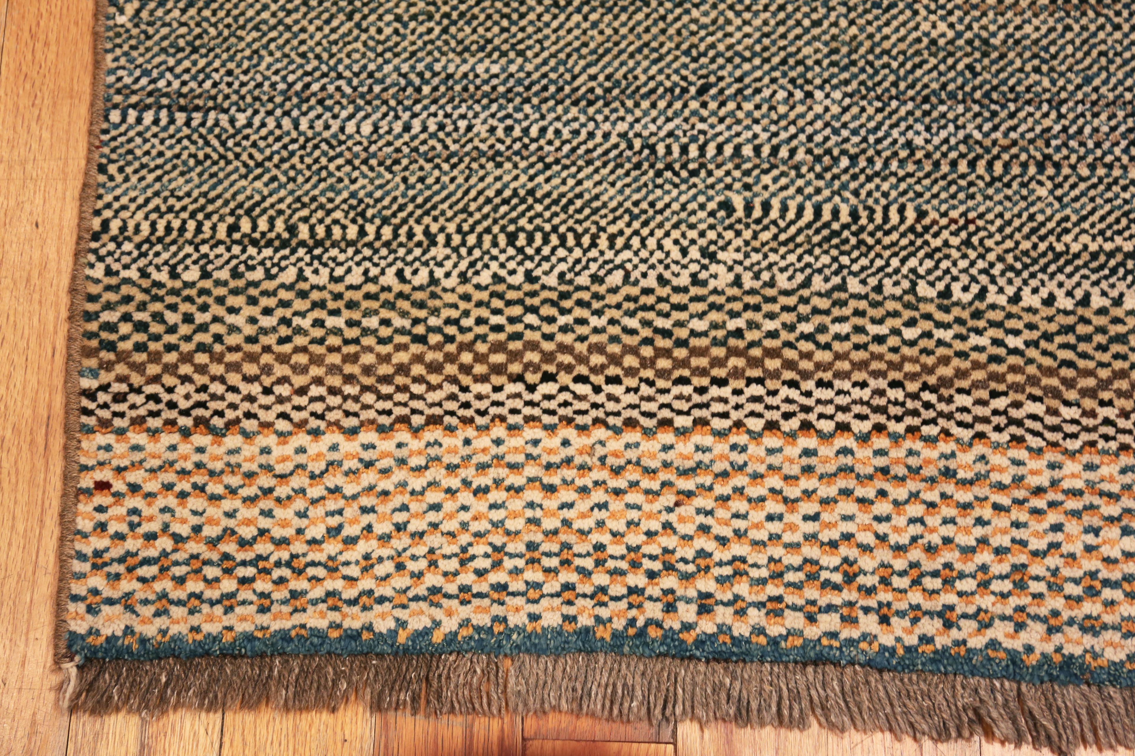 XX secolo Tappeto Nazmiyal Collection Vintage Persian Gabbeh 2 ft 10 in x 5 ft 9 in in vendita