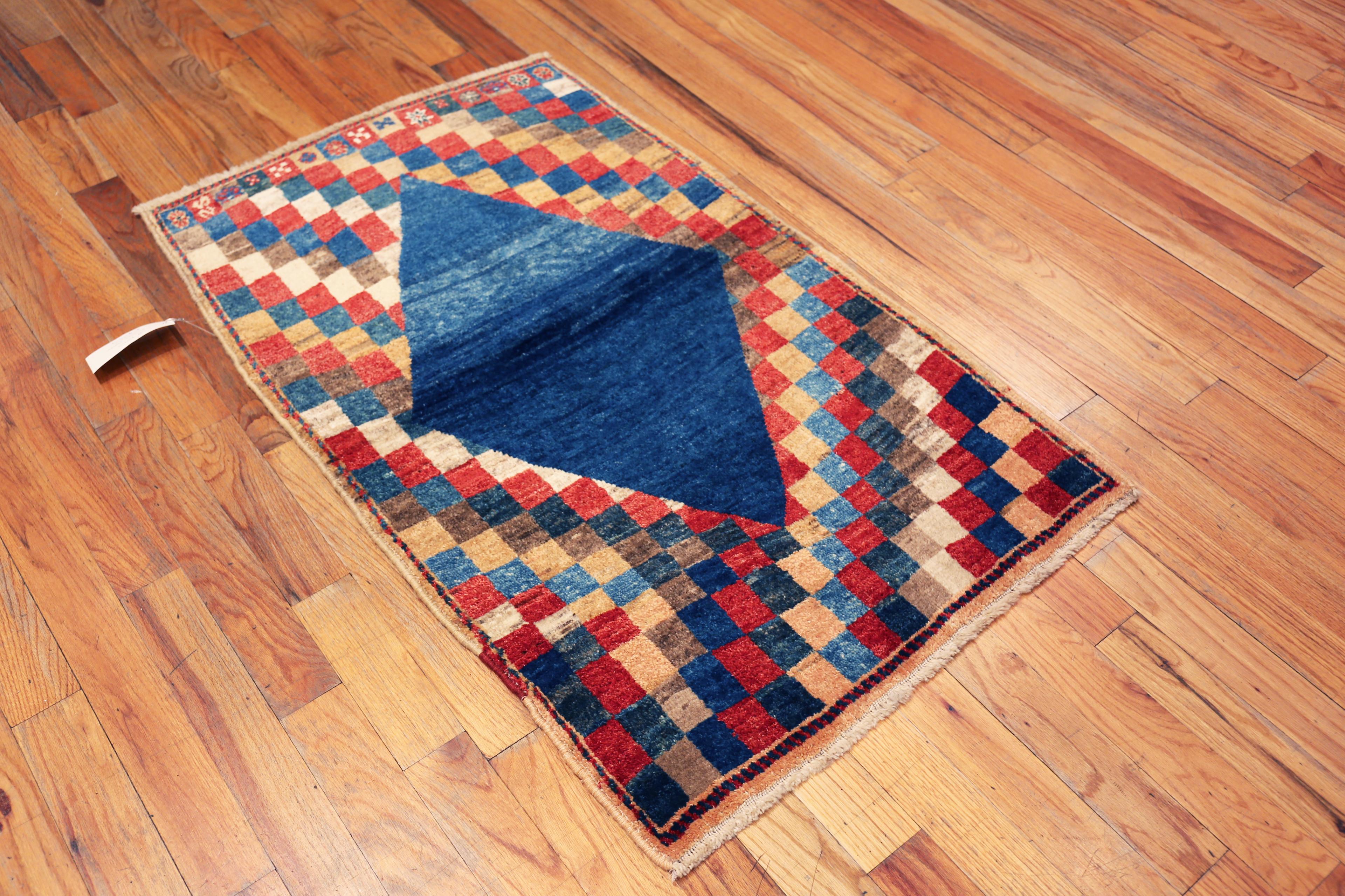 Tappeto persiano vintage Gabbeh con grande diamante blu, Paese d'origine: Persia, Data di produzione: Vintage