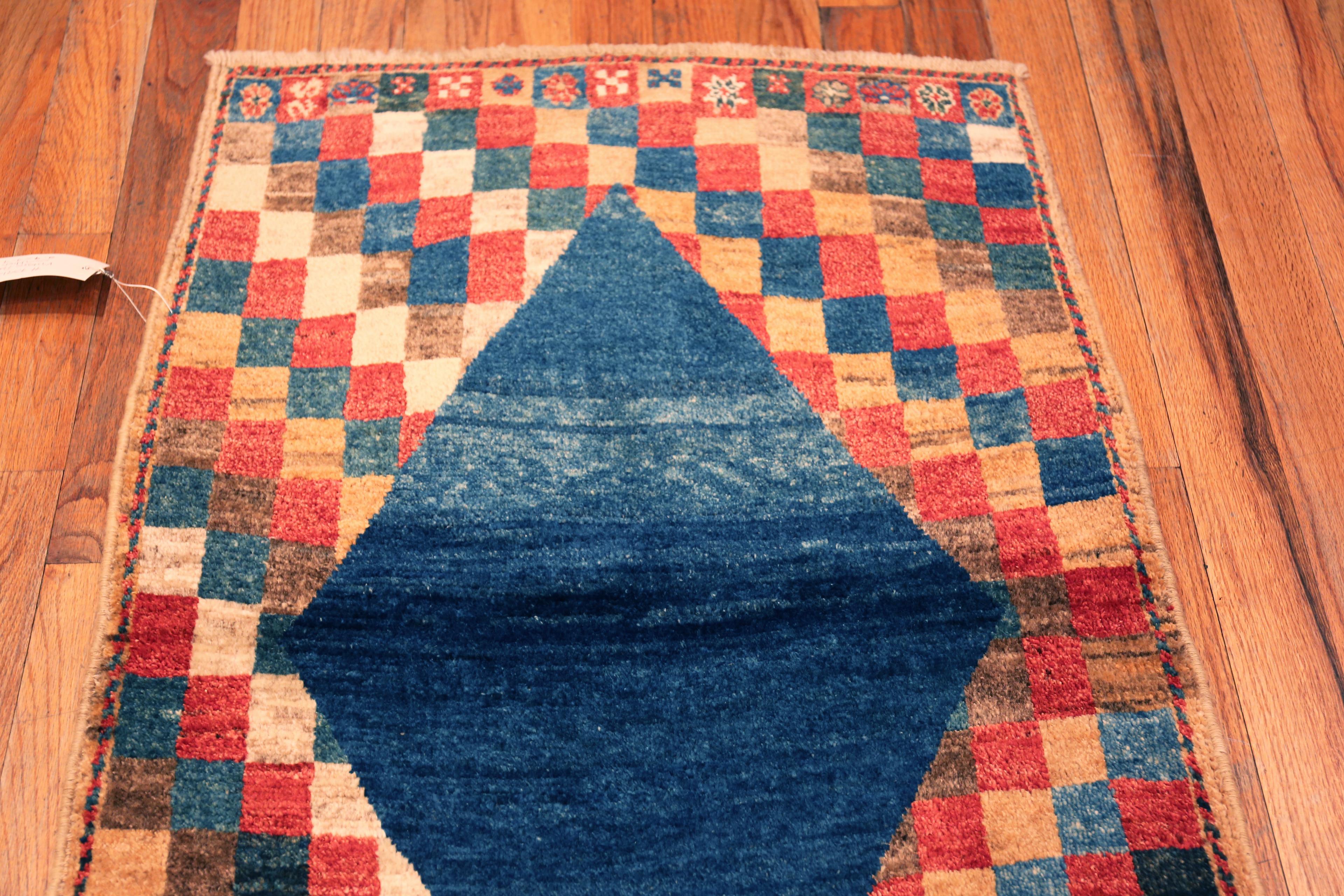 Tribale Tappeto Nazmiyal Collection Vintage Persian Gabbeh 2 ft 9 in x 4 ft 7 in in vendita