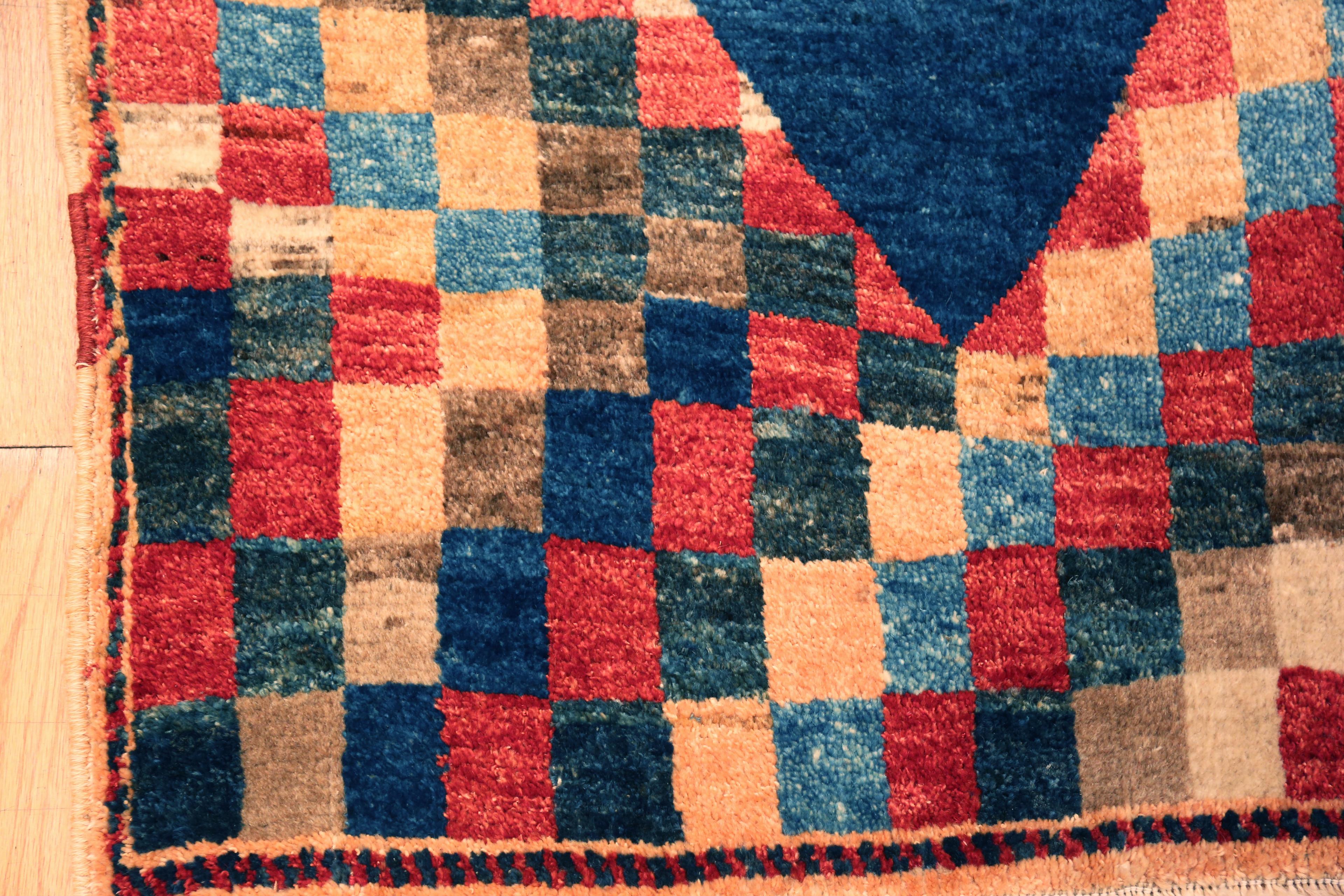 XX secolo Tappeto Nazmiyal Collection Vintage Persian Gabbeh 2 ft 9 in x 4 ft 7 in in vendita