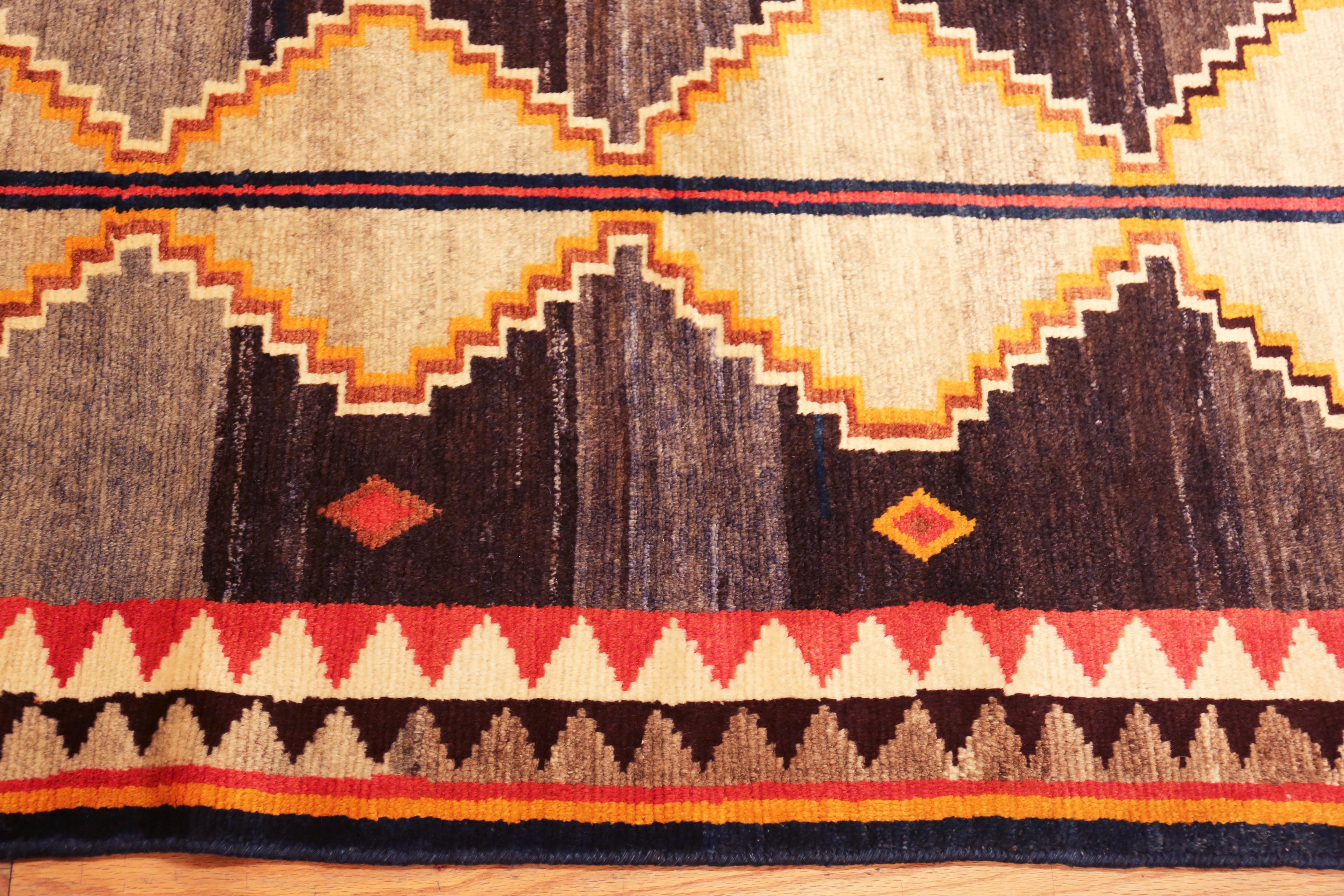 Nazmiyal Collection Alfombra Persa Gabbeh Vintage 1,8 x 1,8 m en venta 1