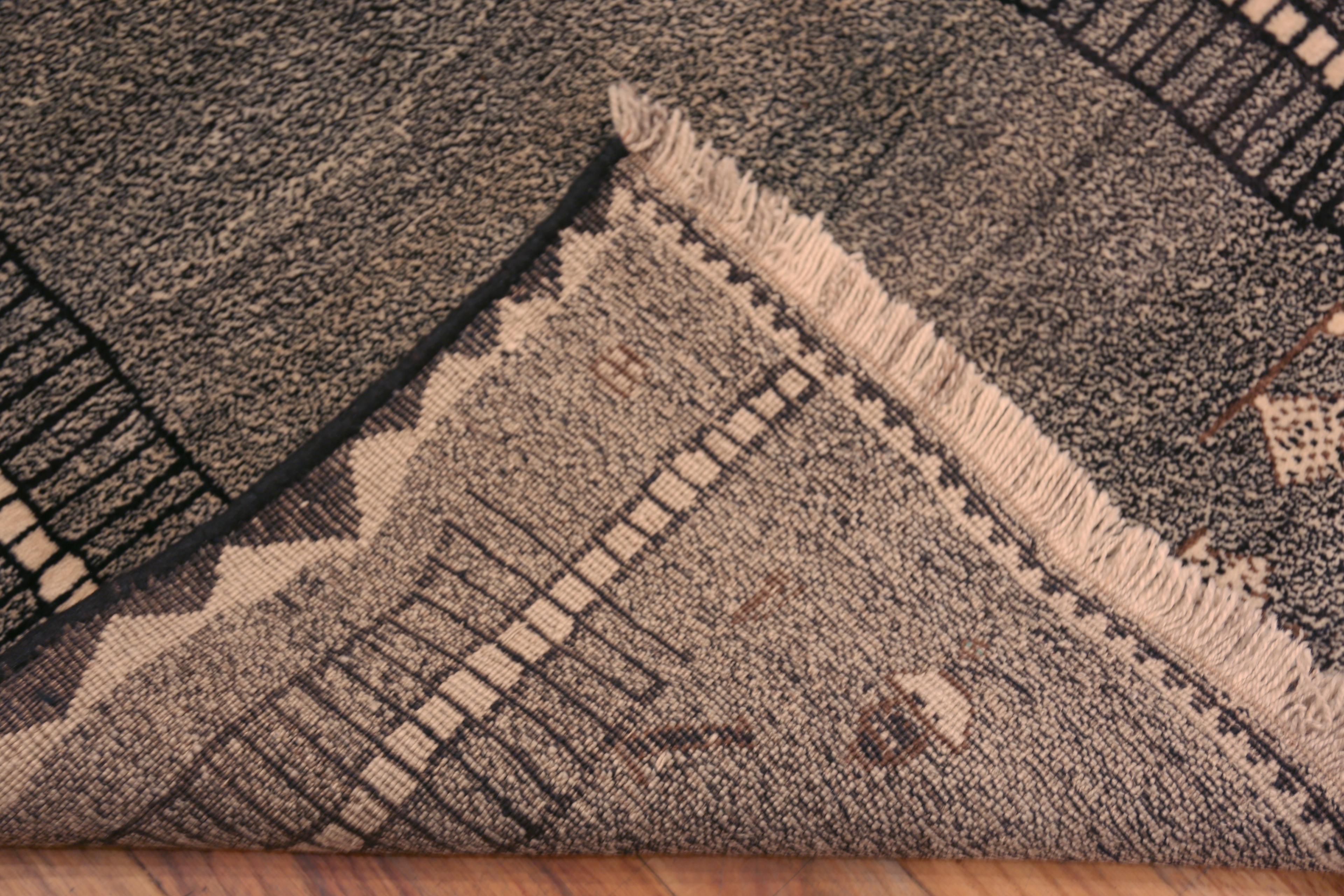 Nazmiyal Collection Vintage Persian Gabbeh Rug 3 ft 4 in x 5 ft 8 in In condizioni buone in vendita a New York, NY