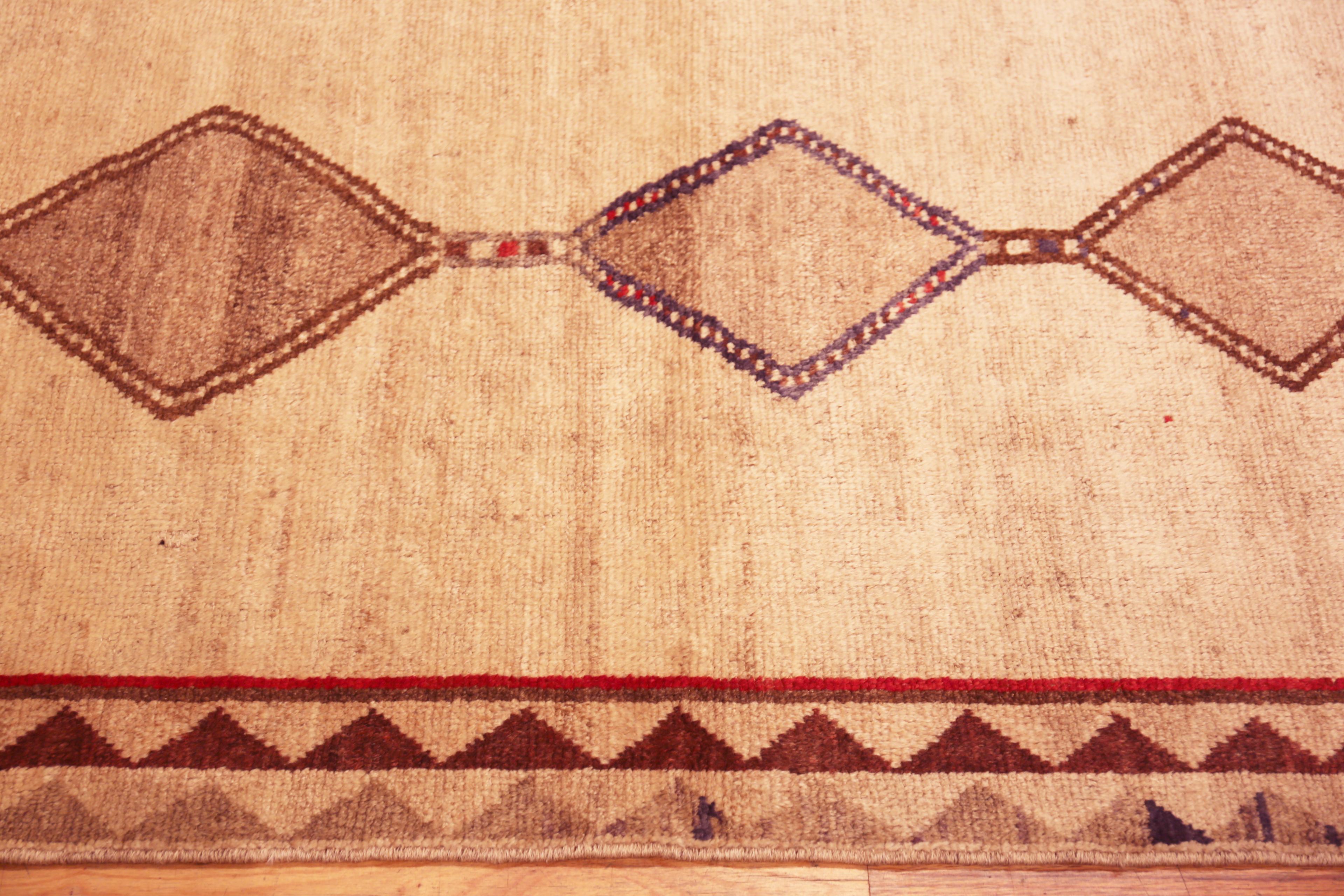 Lana Tappeto Nazmiyal Collection Vintage Persian Gabbeh 3 ft 7 in x 5 ft 9 in in vendita