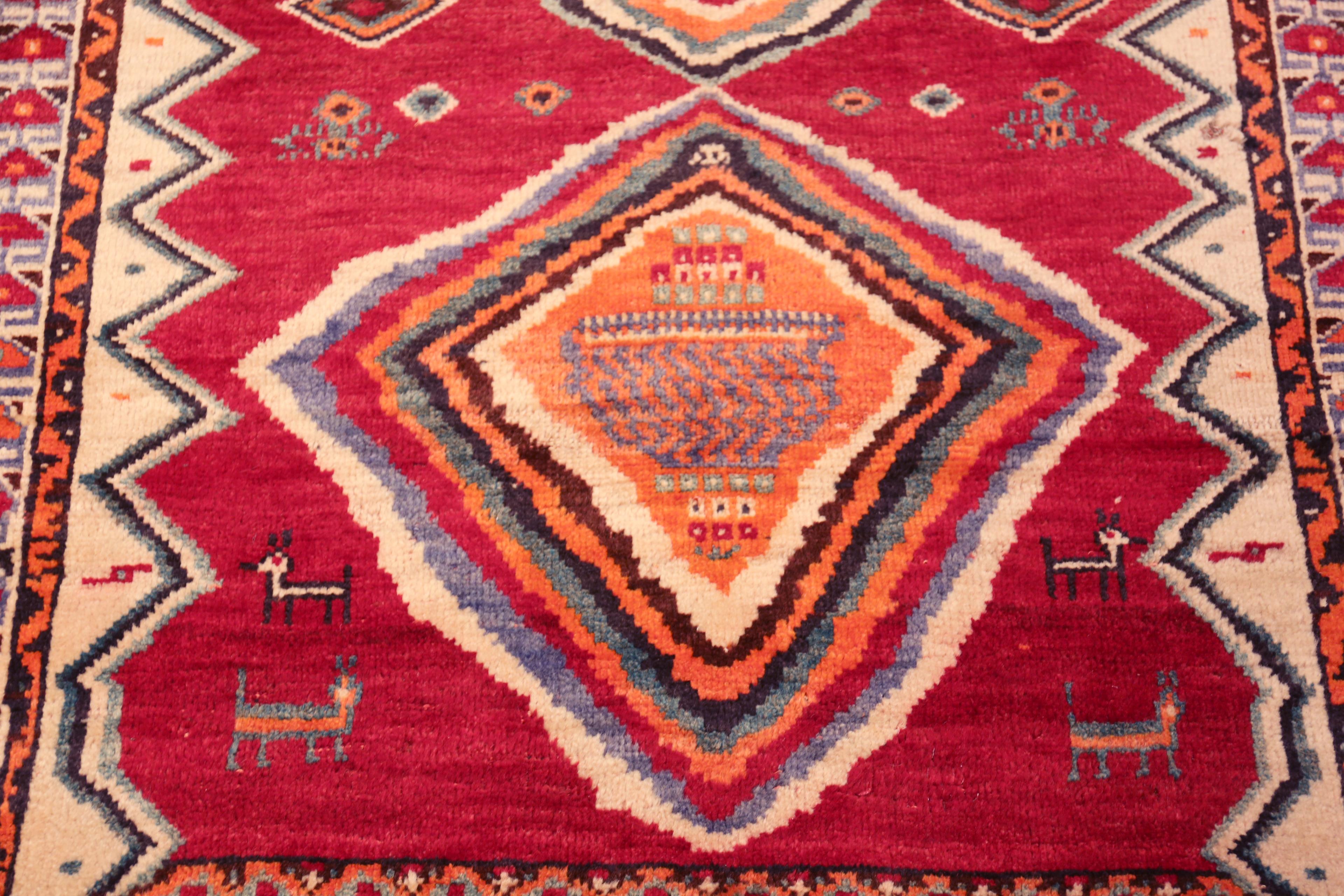 Annodato a mano Tappeto Nazmiyal Collection Vintage Persian Gabbeh 3 ft 9 in x 6 ft 1 in in vendita