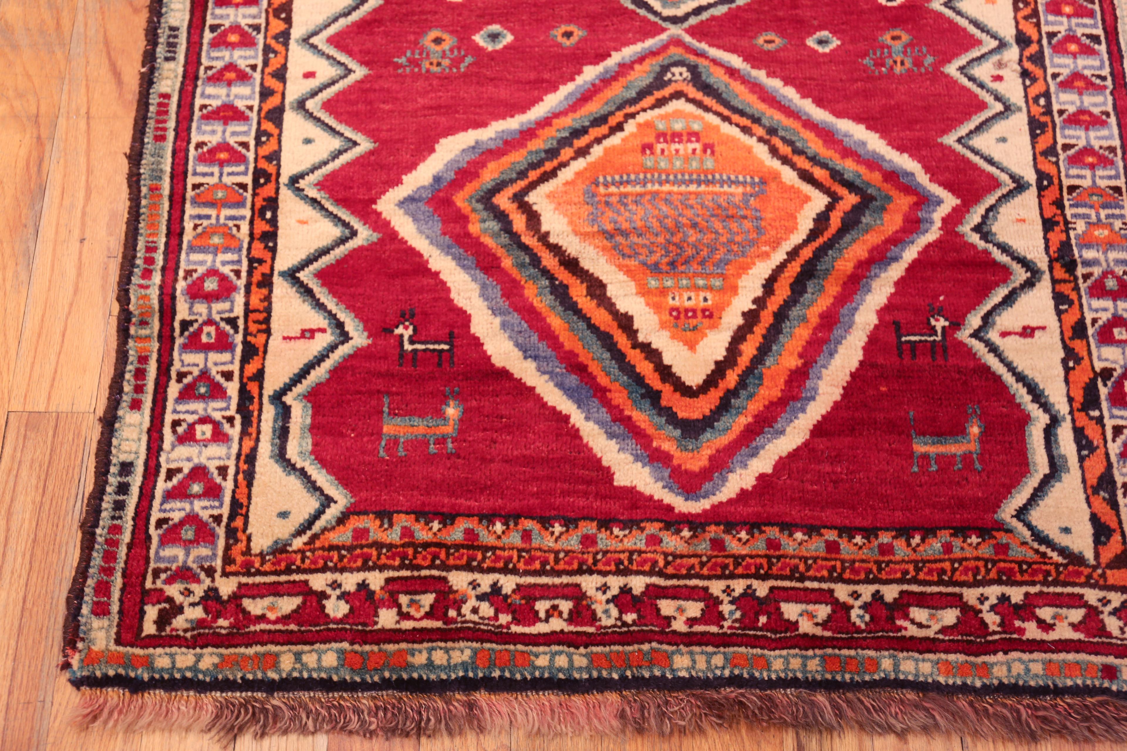 XX secolo Tappeto Nazmiyal Collection Vintage Persian Gabbeh 3 ft 9 in x 6 ft 1 in in vendita