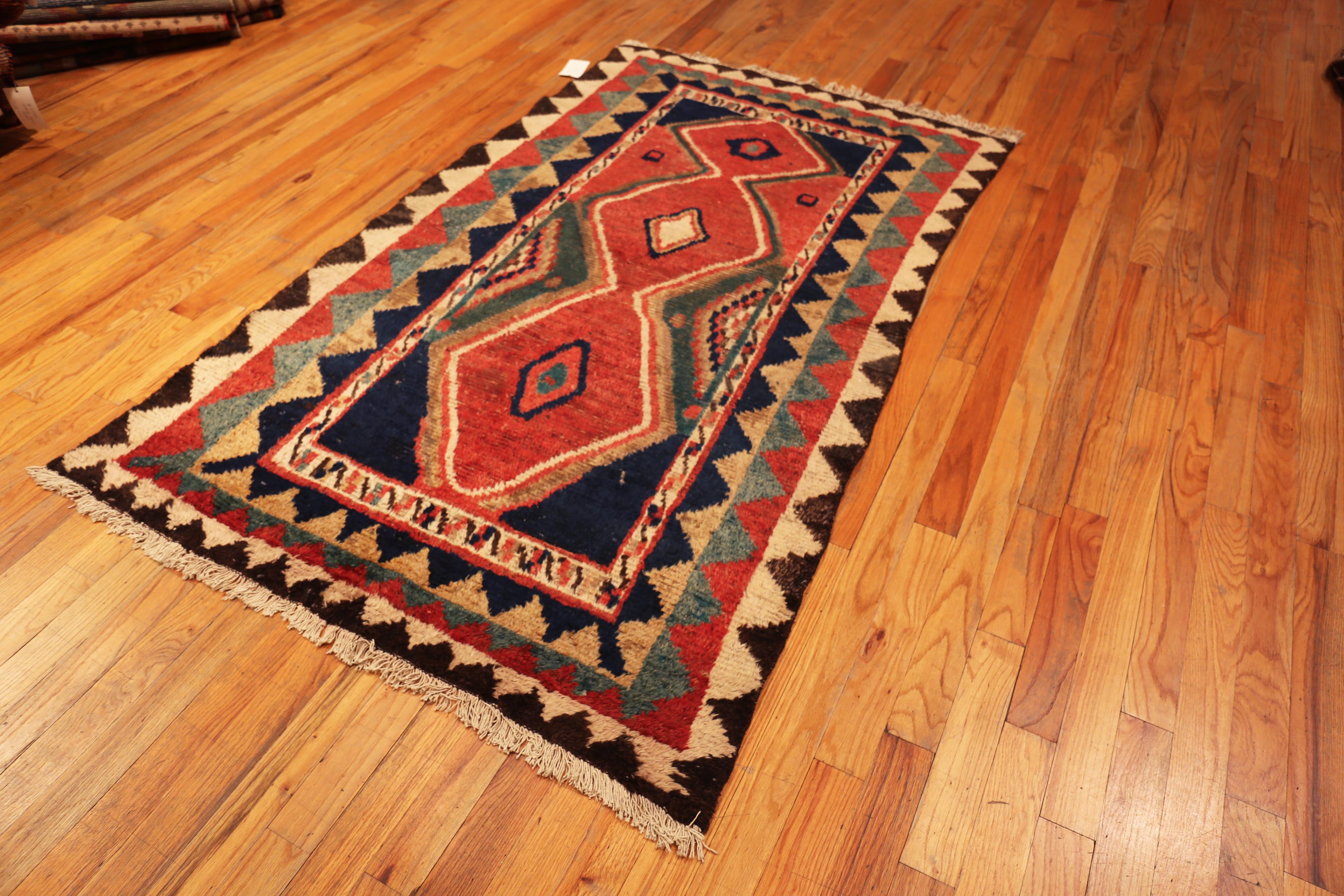 Bellissimo tappeto tribale vintage persiano Gabbeh Diamond Design, Paese d'origine: Persia, Data di realizzazione: Vintage