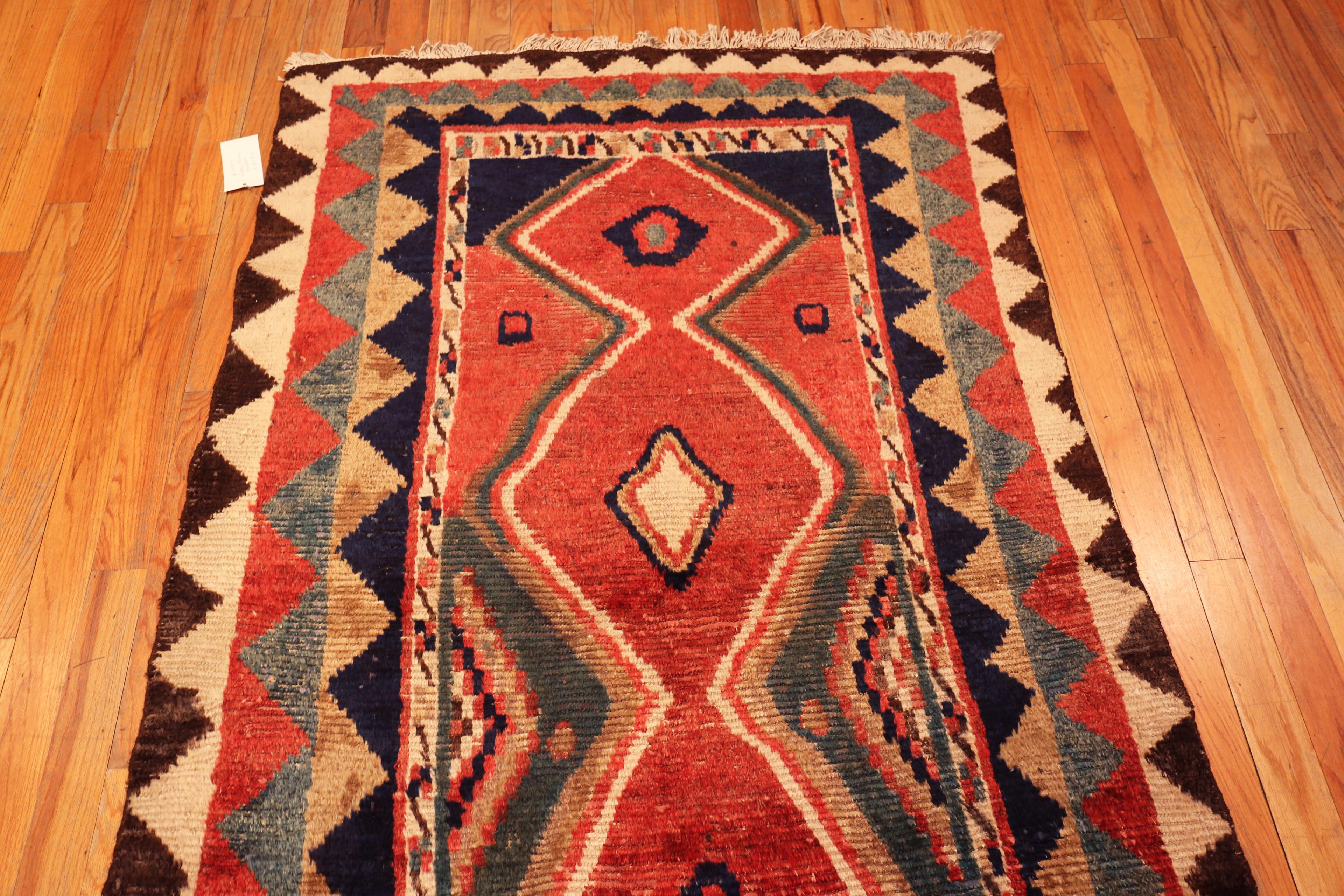 Tribale Tappeto Nazmiyal Collection Vintage Persian Gabbeh 4 ft 7 in x 7 ft 5 in in vendita