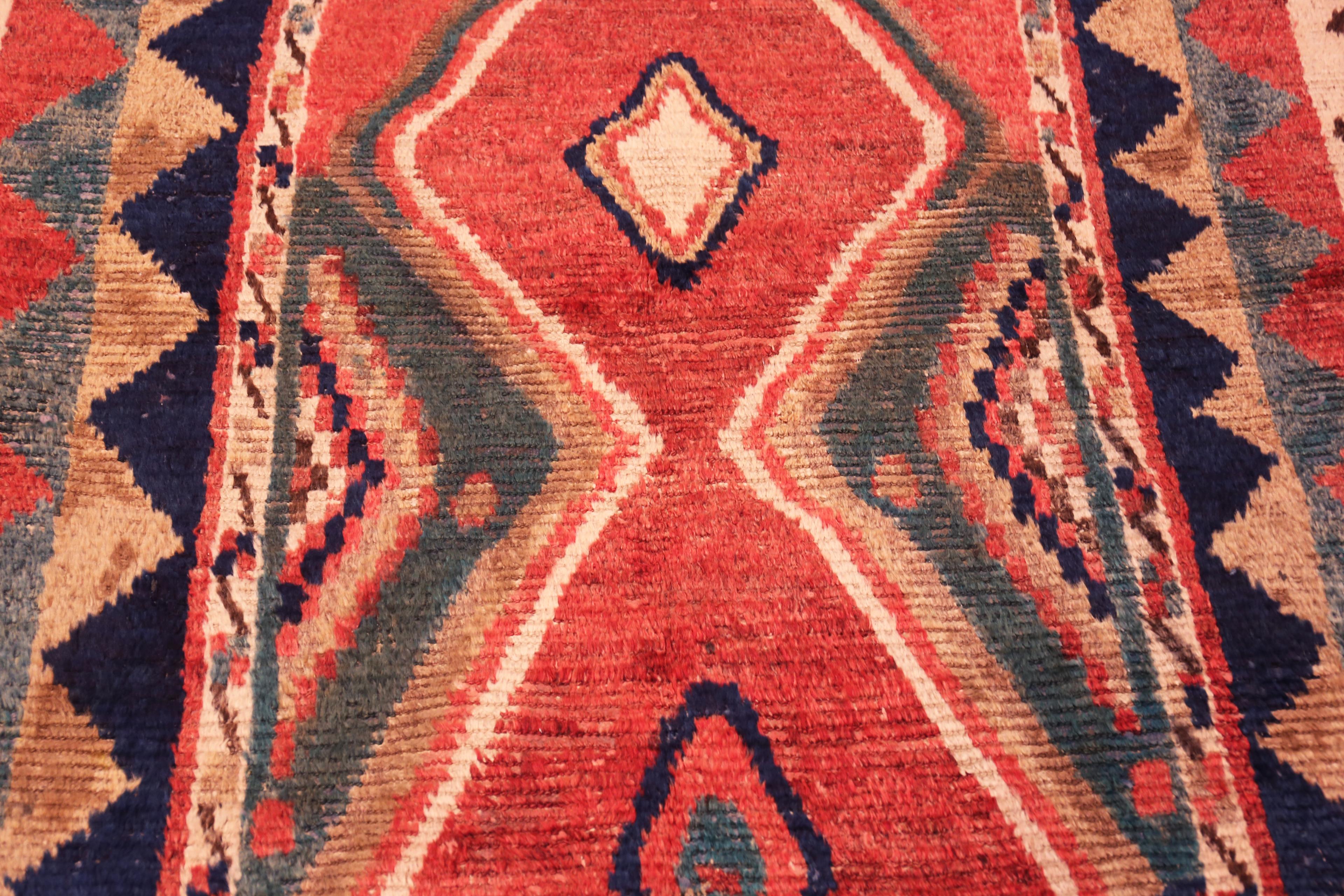 Persiano Tappeto Nazmiyal Collection Vintage Persian Gabbeh 4 ft 7 in x 7 ft 5 in in vendita