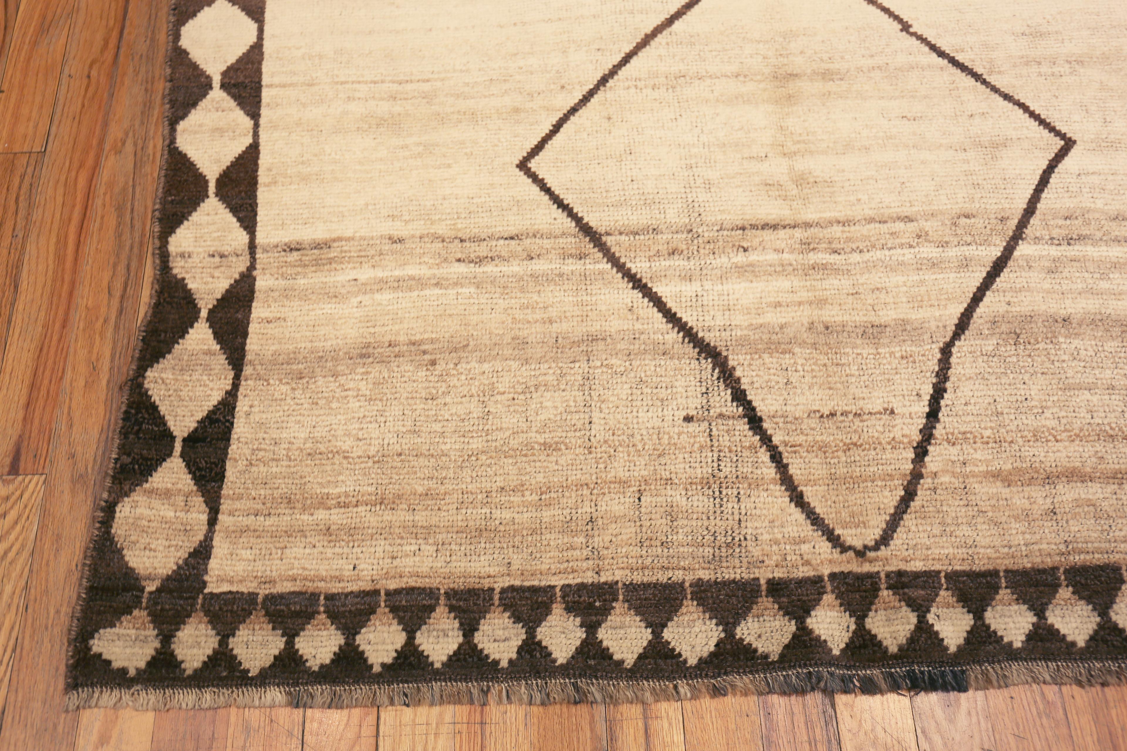 XX secolo Tappeto Nazmiyal Collection Vintage Persian Gabbeh 6 ft x 8 ft 4 in in vendita