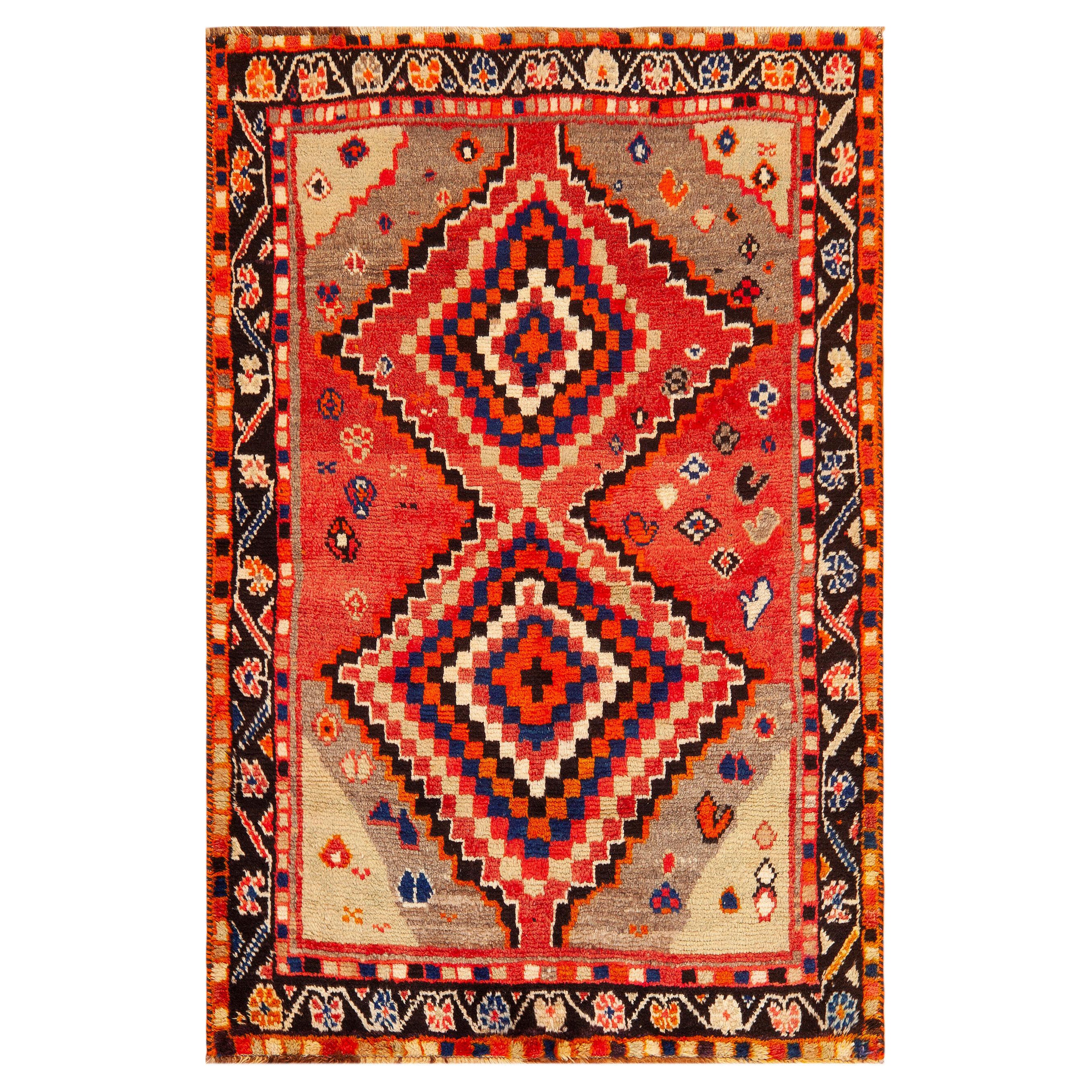 Tappeto Nazmiyal Collection Vintage Persian Gabbeh Medaglioni 4 ft x 6 ft in vendita