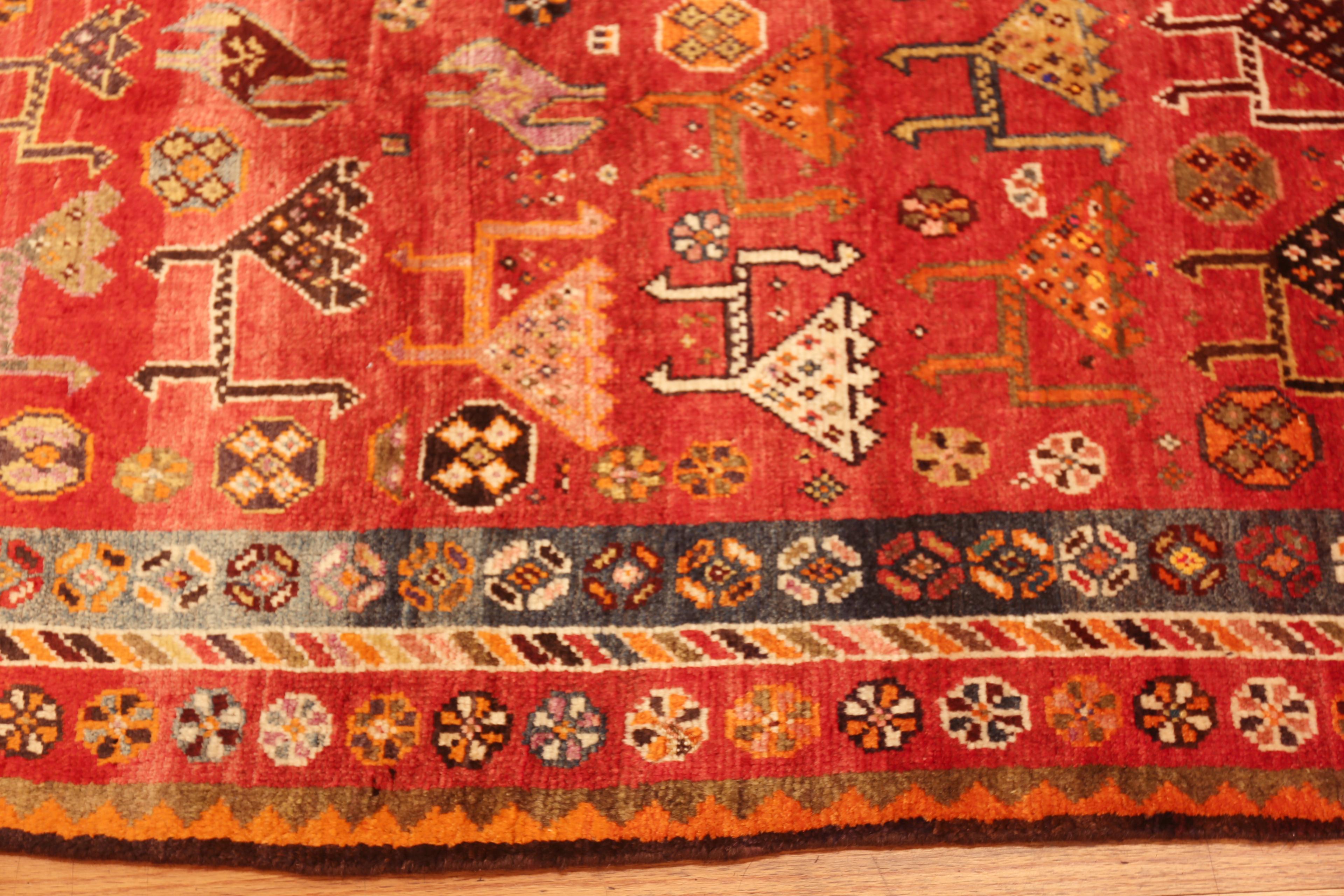 Tribale Nazmiyal Collection Vintage Persian Gabbeh Rug With Motifs 4 ft x 7 ft 3 in in vendita