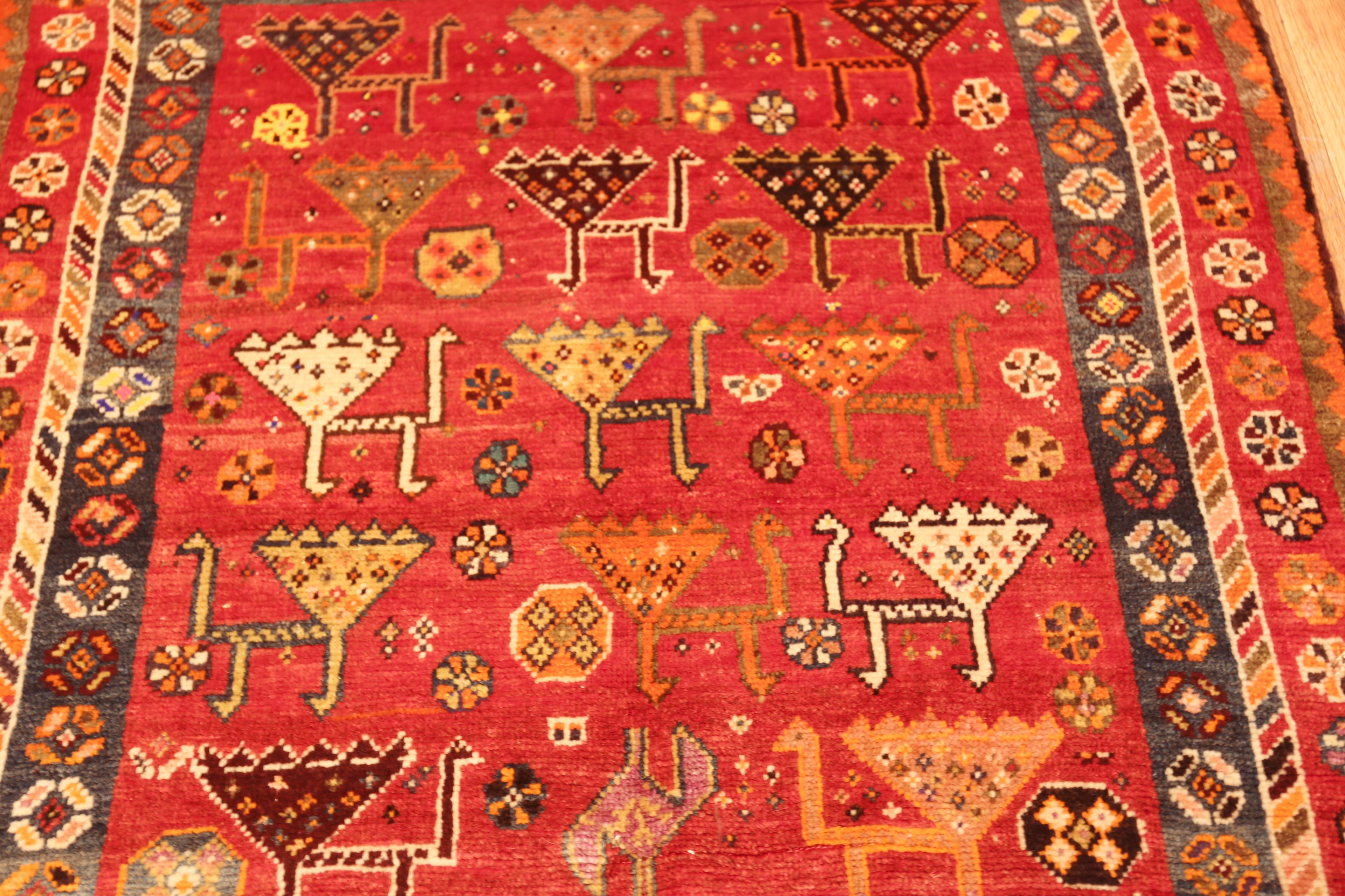 Lana Nazmiyal Collection Vintage Persian Gabbeh Rug With Motifs 4 ft x 7 ft 3 in in vendita