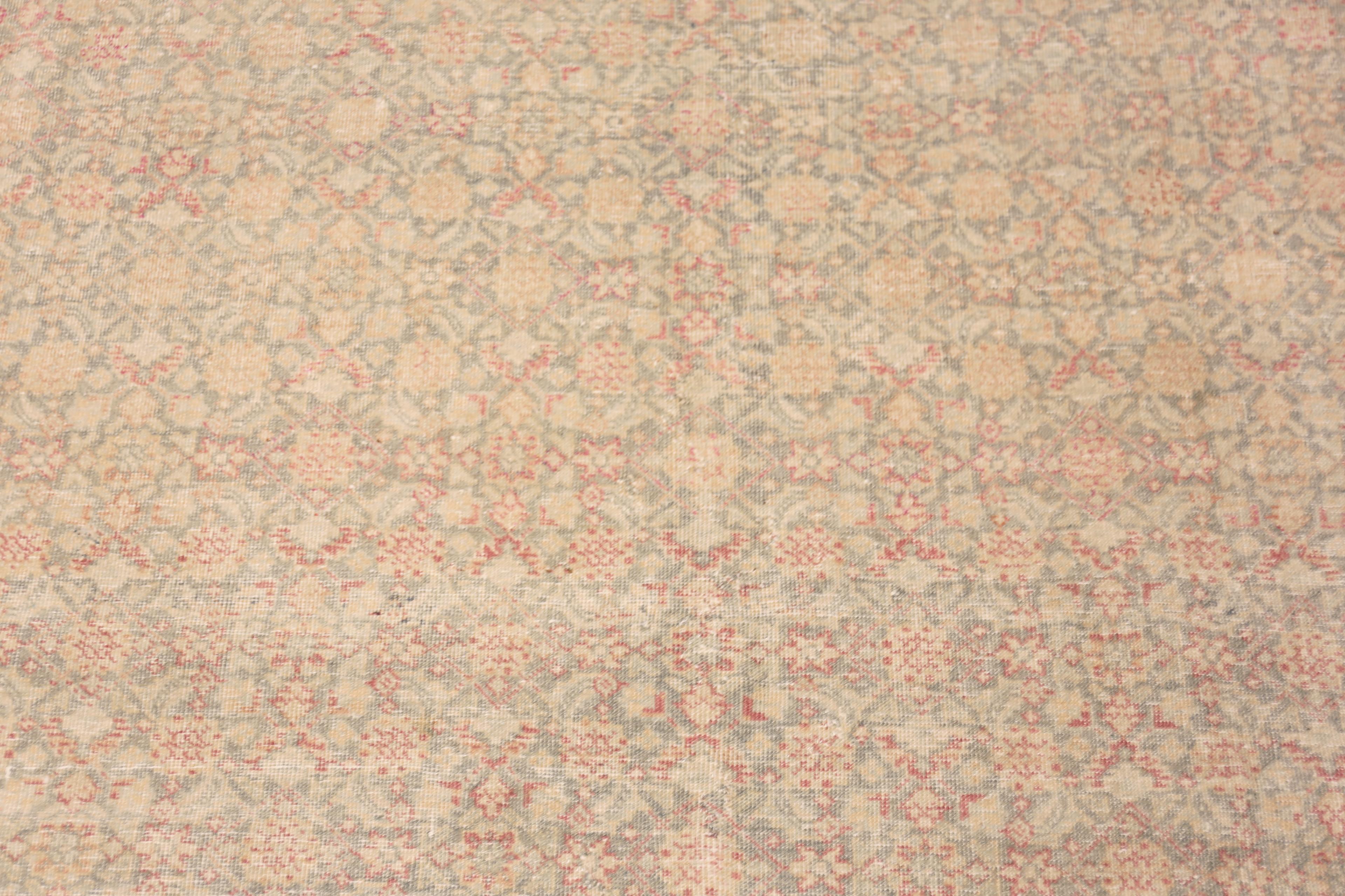Collection Nazmiyal Collection Vintage Persian Tabriz Rug 7 ft 5 in x 11 ft 5 in Bon état - En vente à New York, NY