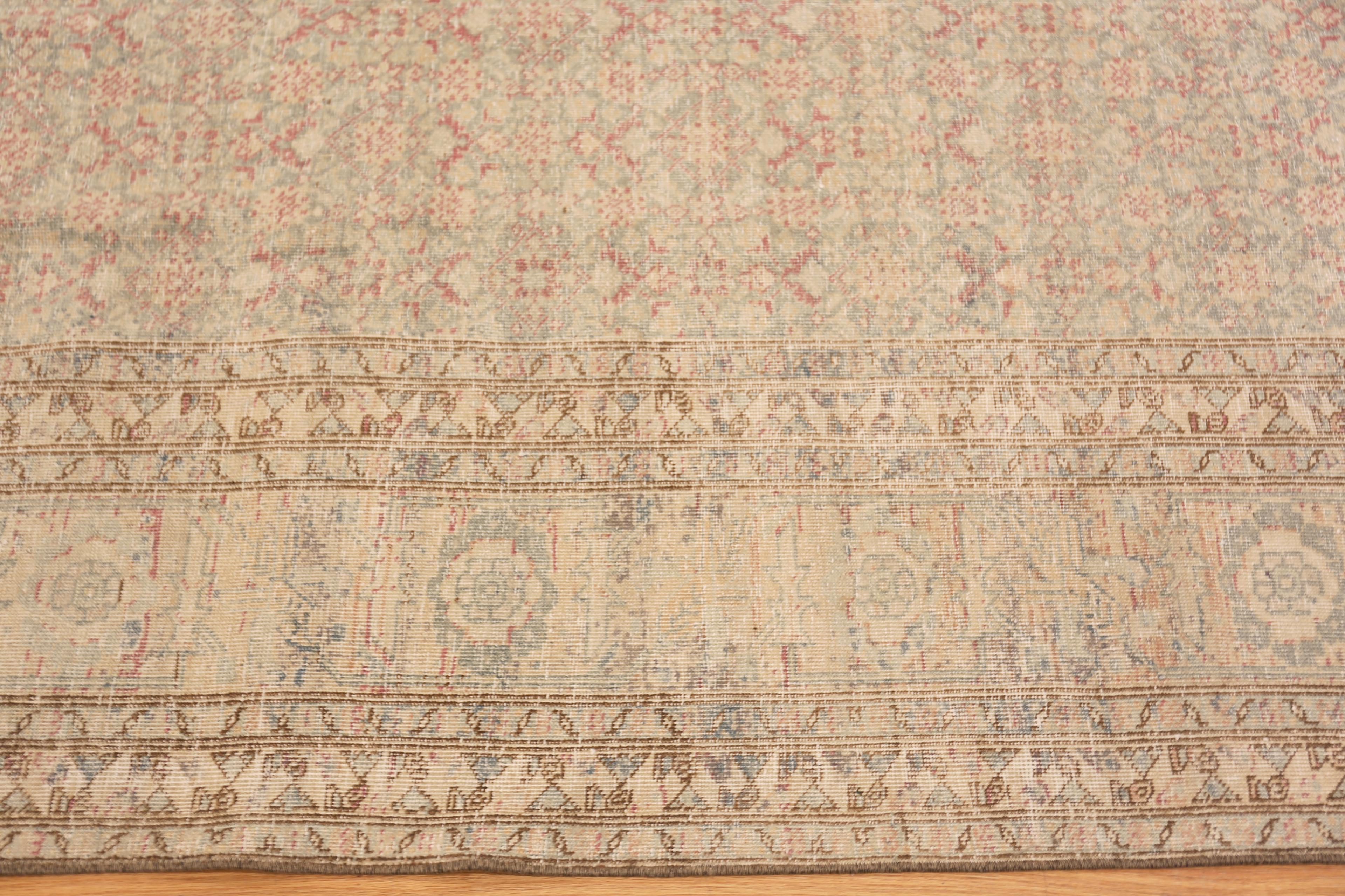 20ième siècle Collection Nazmiyal Collection Vintage Persian Tabriz Rug 7 ft 5 in x 11 ft 5 in en vente
