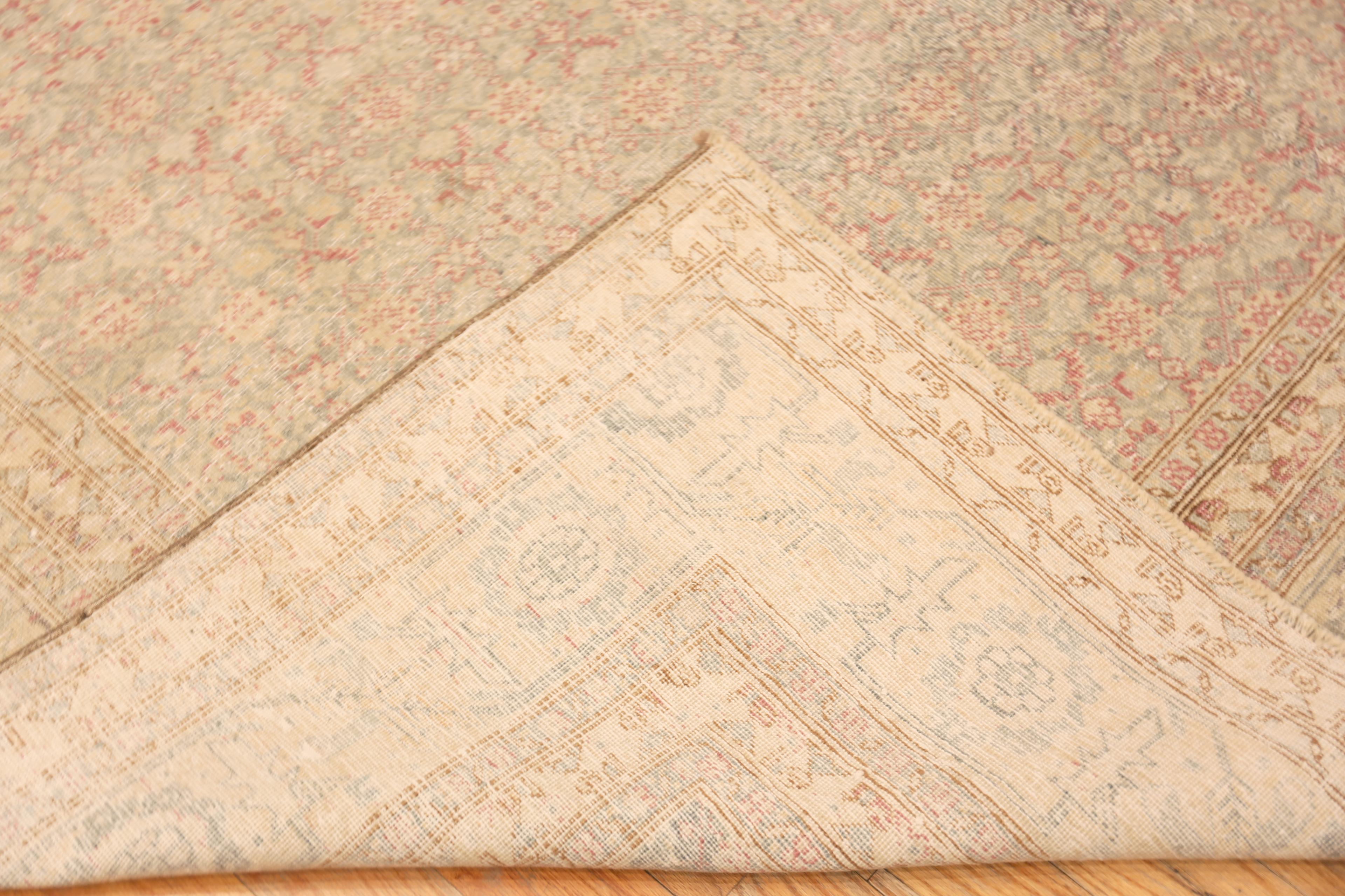 Collection Nazmiyal Collection Vintage Persian Tabriz Rug 7 ft 5 in x 11 ft 5 in en vente 2