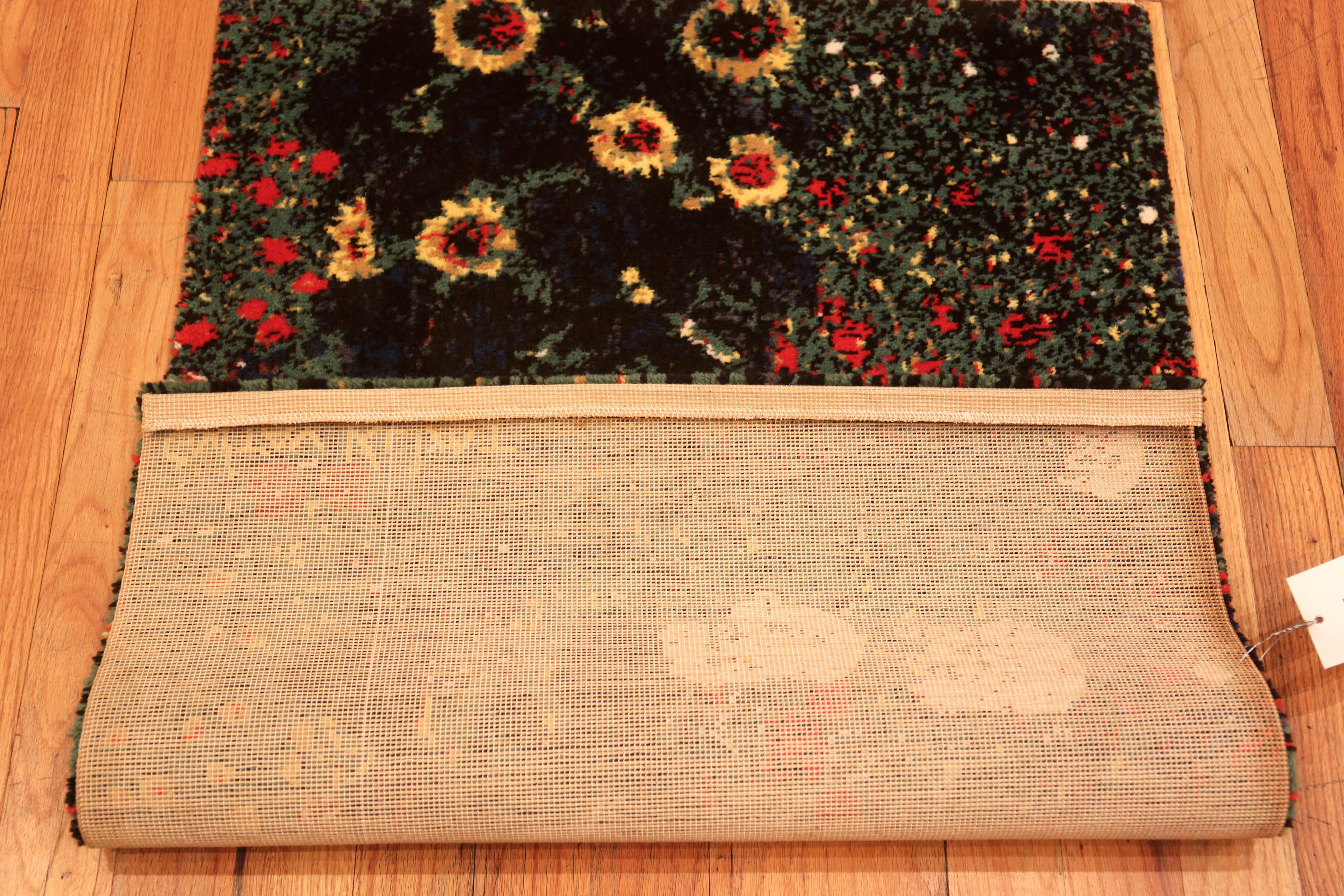 Skandinavischer Gustav Klimt-Teppich im Vintage-Stil.2 ft 8 in x 3 ft 11 in (Handgeknüpft) im Angebot