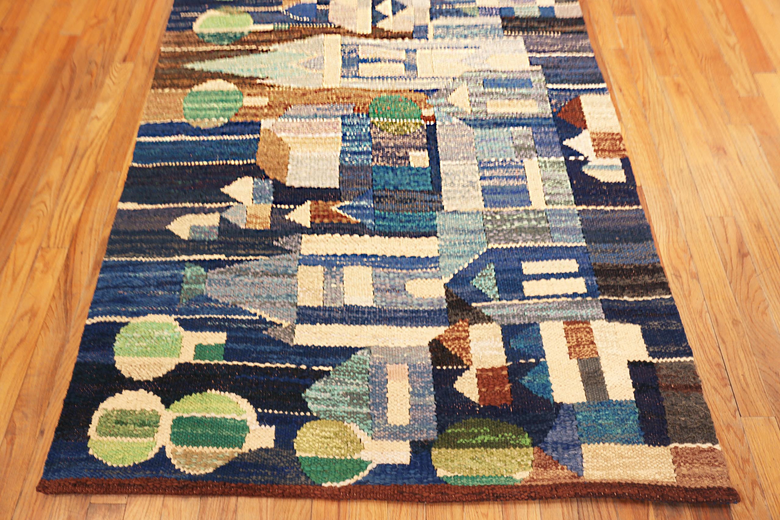 Nazmiyal Collection Alfombra Escandinava Vintage Sueca Kilim 5 pies x 19 pies 4 pulgadas Anudado a mano en venta