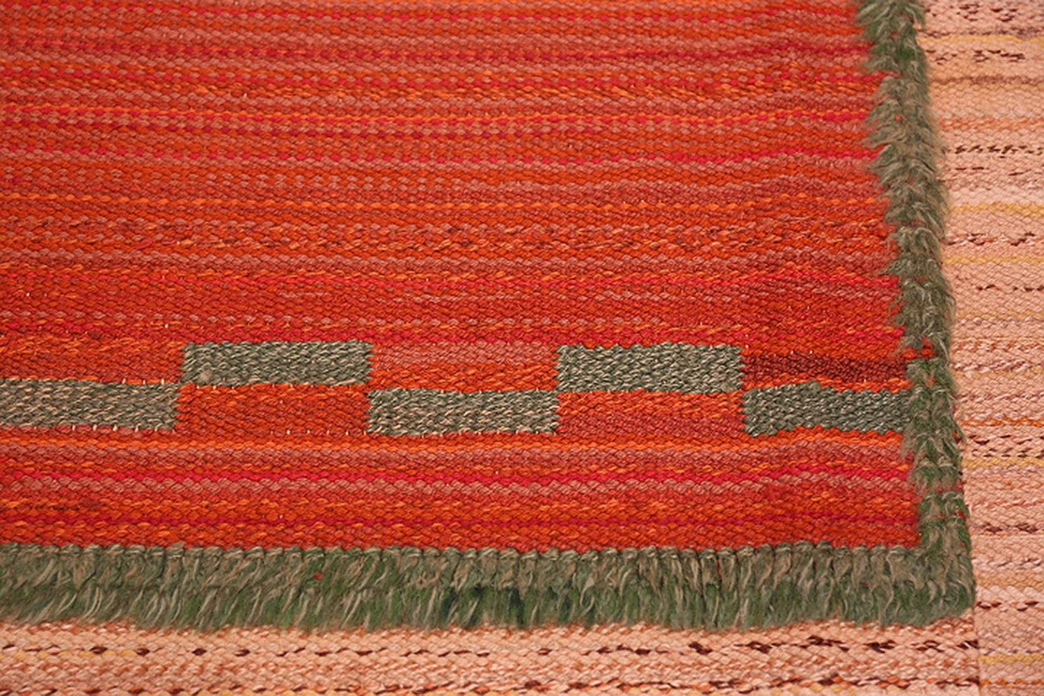 Hand-Woven Vintage Scandinavian Swedish Kilim. Size: 7 ft 10 in x 12 ft For Sale