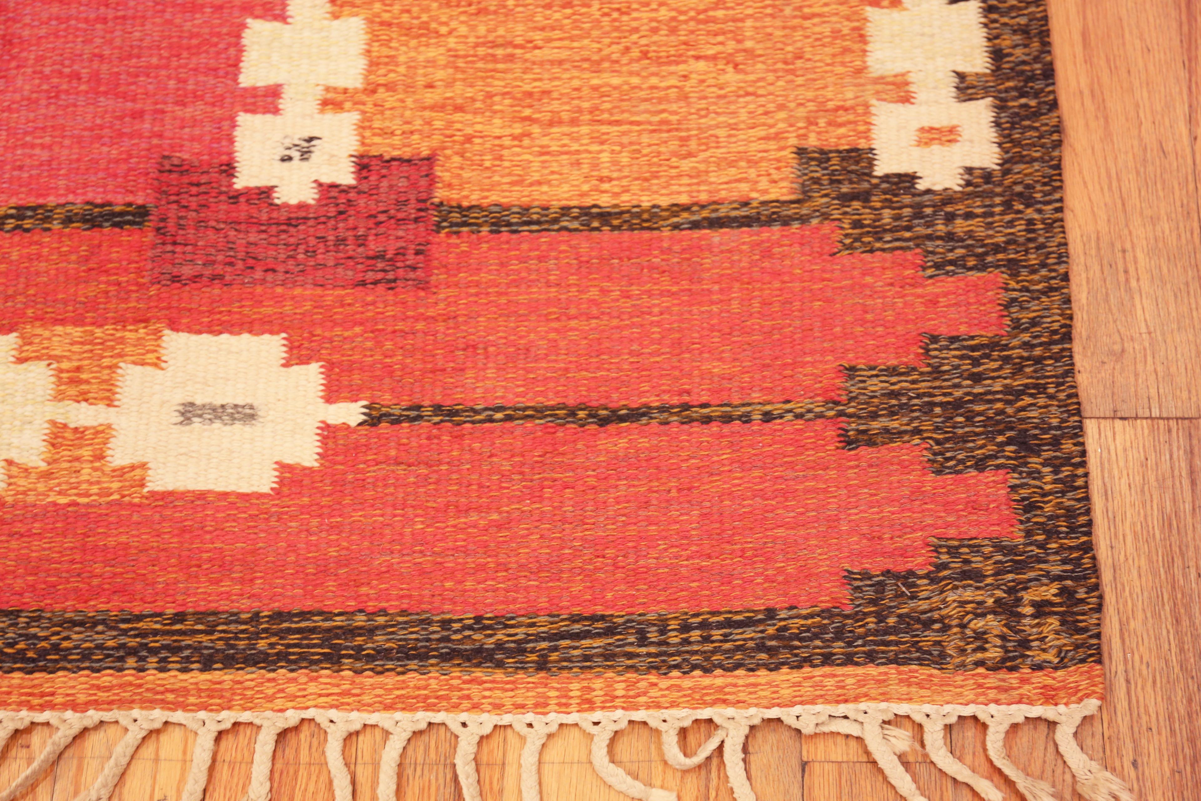 Nazmiyal Collection Vintage Swedish Kilim Rug 4 ft 4 in x 6 ft 7 in im Angebot 2