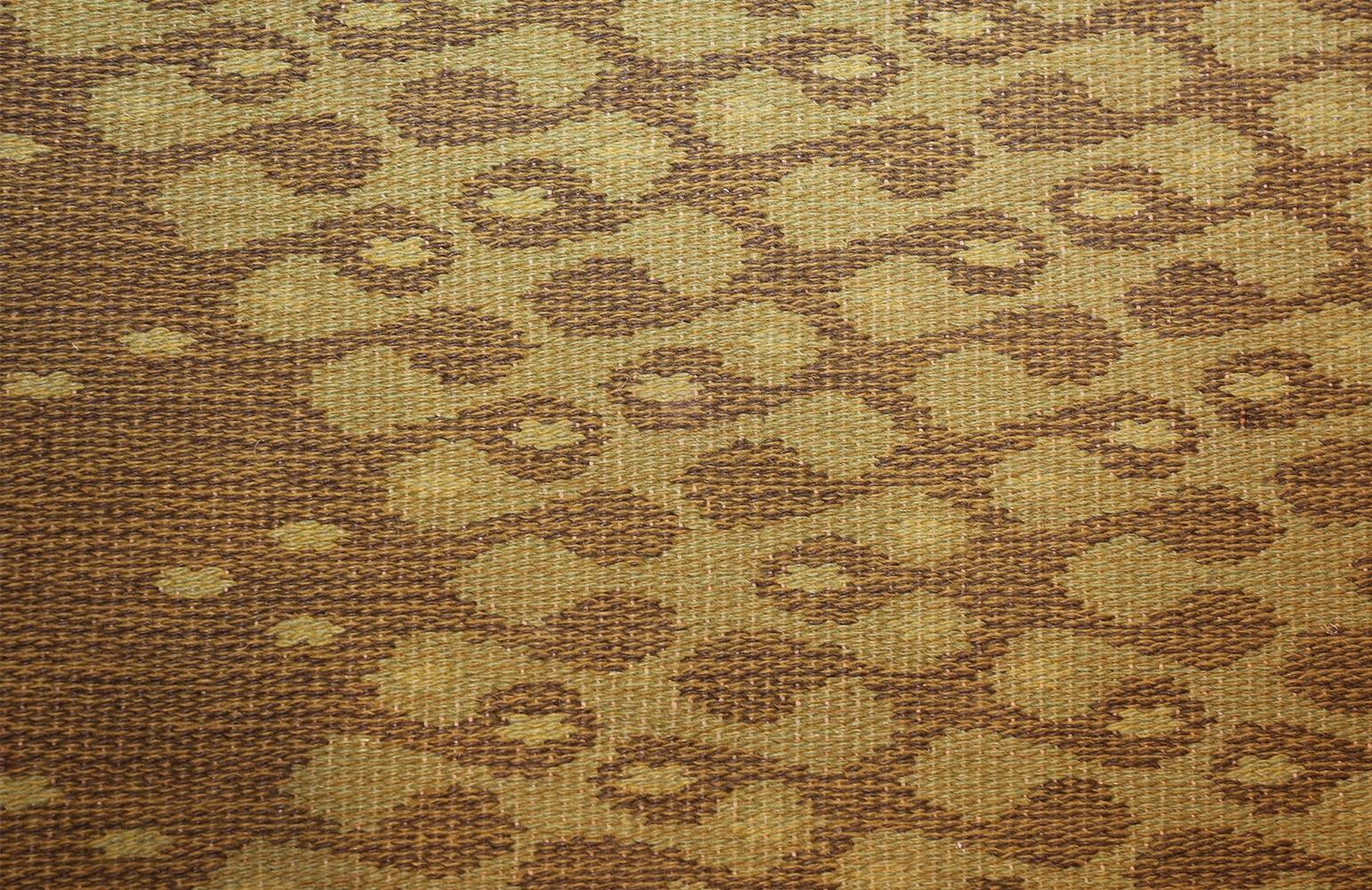 Schwedischer Kelim-Teppich im Vintage-Stil. Größe: 5 ft 4 in x 7 ft 10 in (Moderne der Mitte des Jahrhunderts) im Angebot