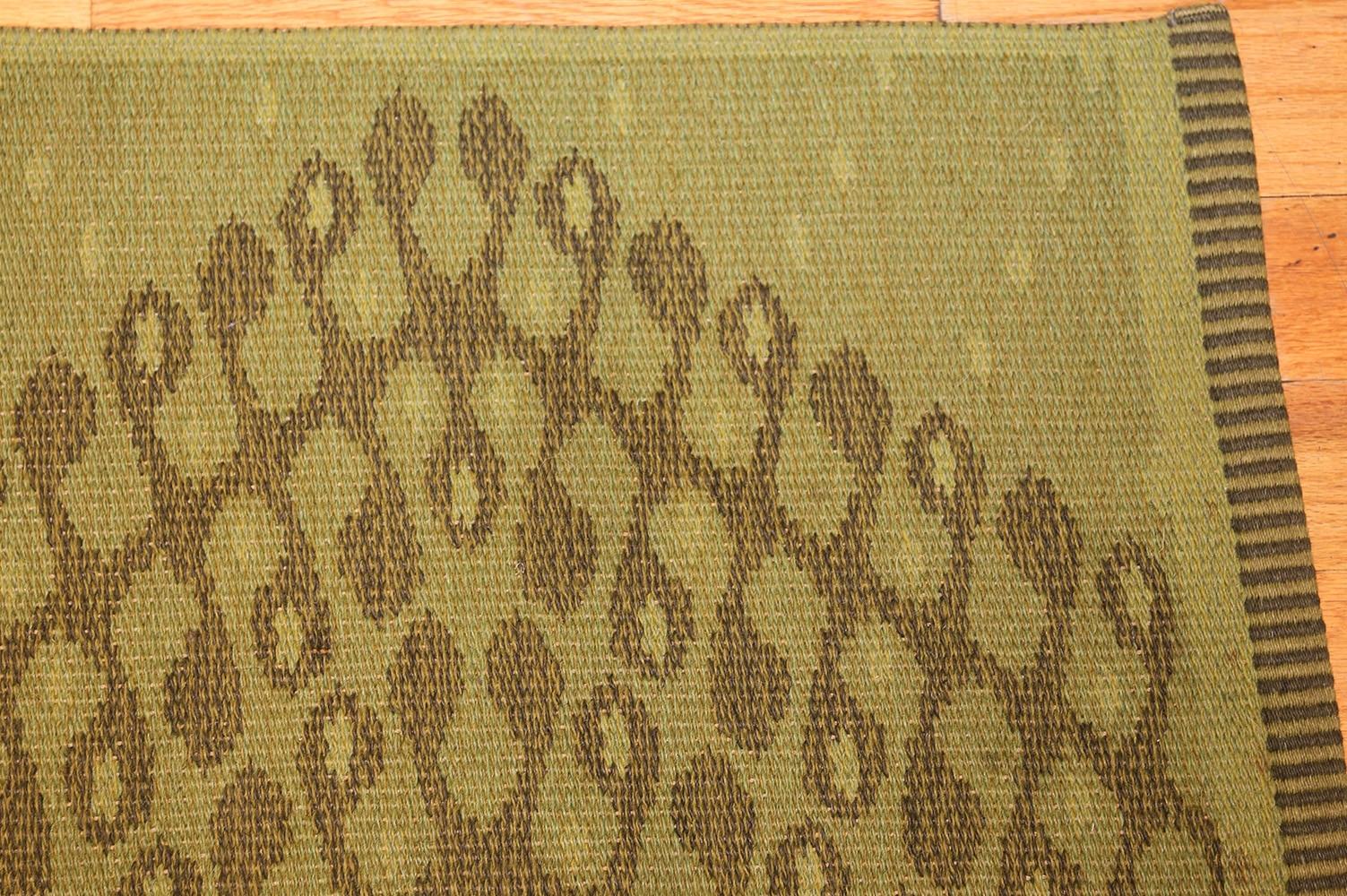 Schwedischer Kelim-Teppich im Vintage-Stil. Größe: 5 ft 4 in x 7 ft 10 in (Handgewebt) im Angebot