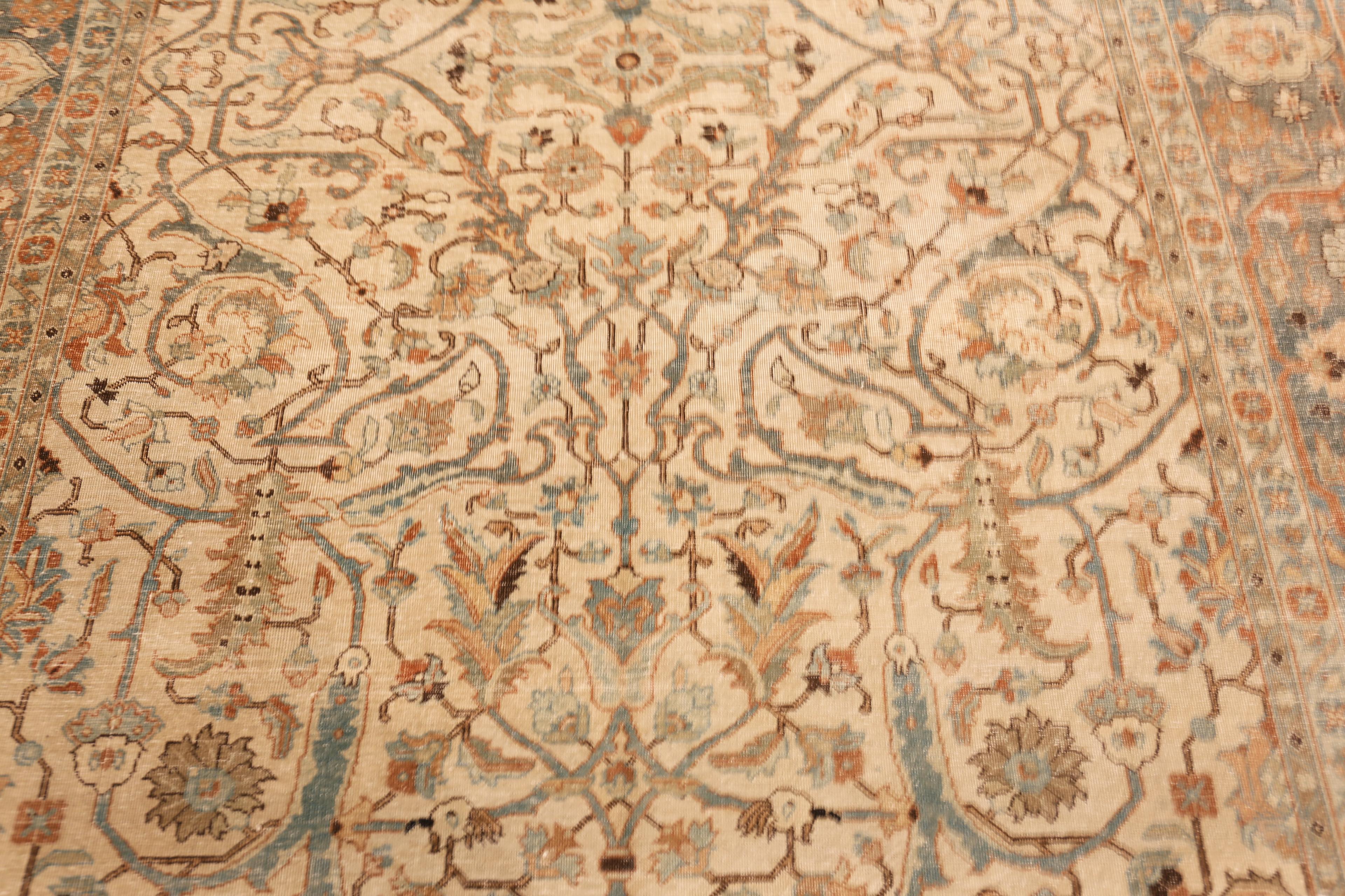  Vintage Tabriz-Teppich in Mineralblau und Ecru, Herkunftsland: Persien, CIRCA Datum: Vintage By

