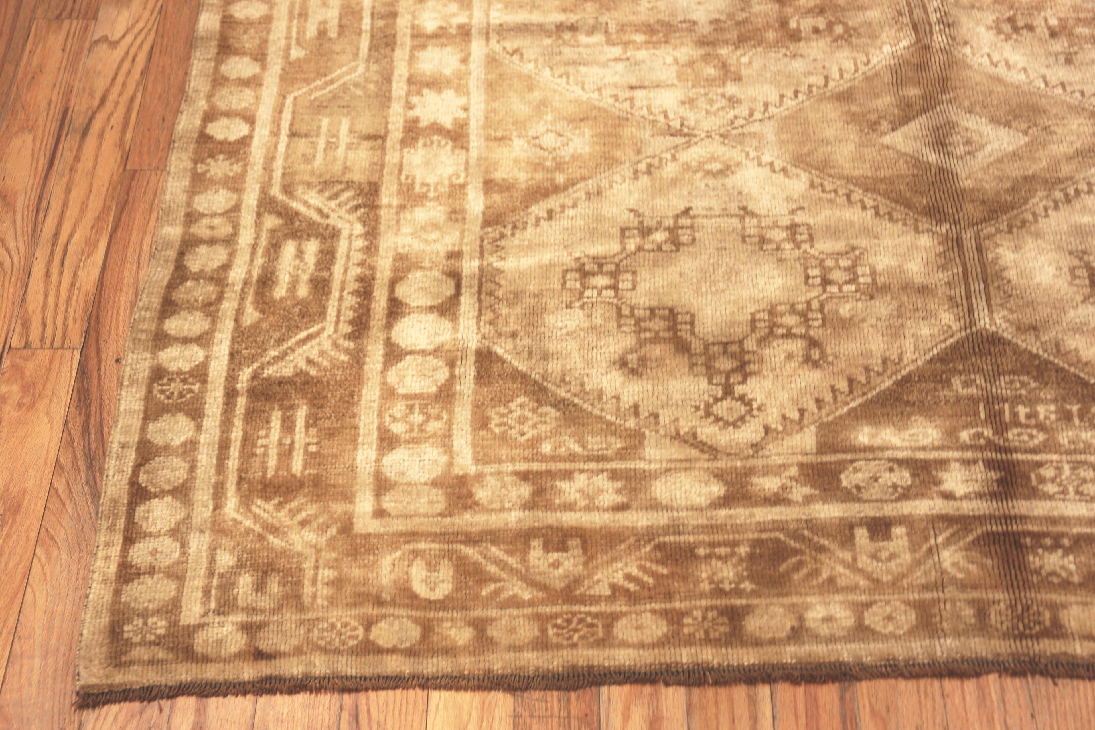 Hand-Knotted Vintage Turkish Kars Rug. Size: 6 ft 8 in x 12 ft For Sale