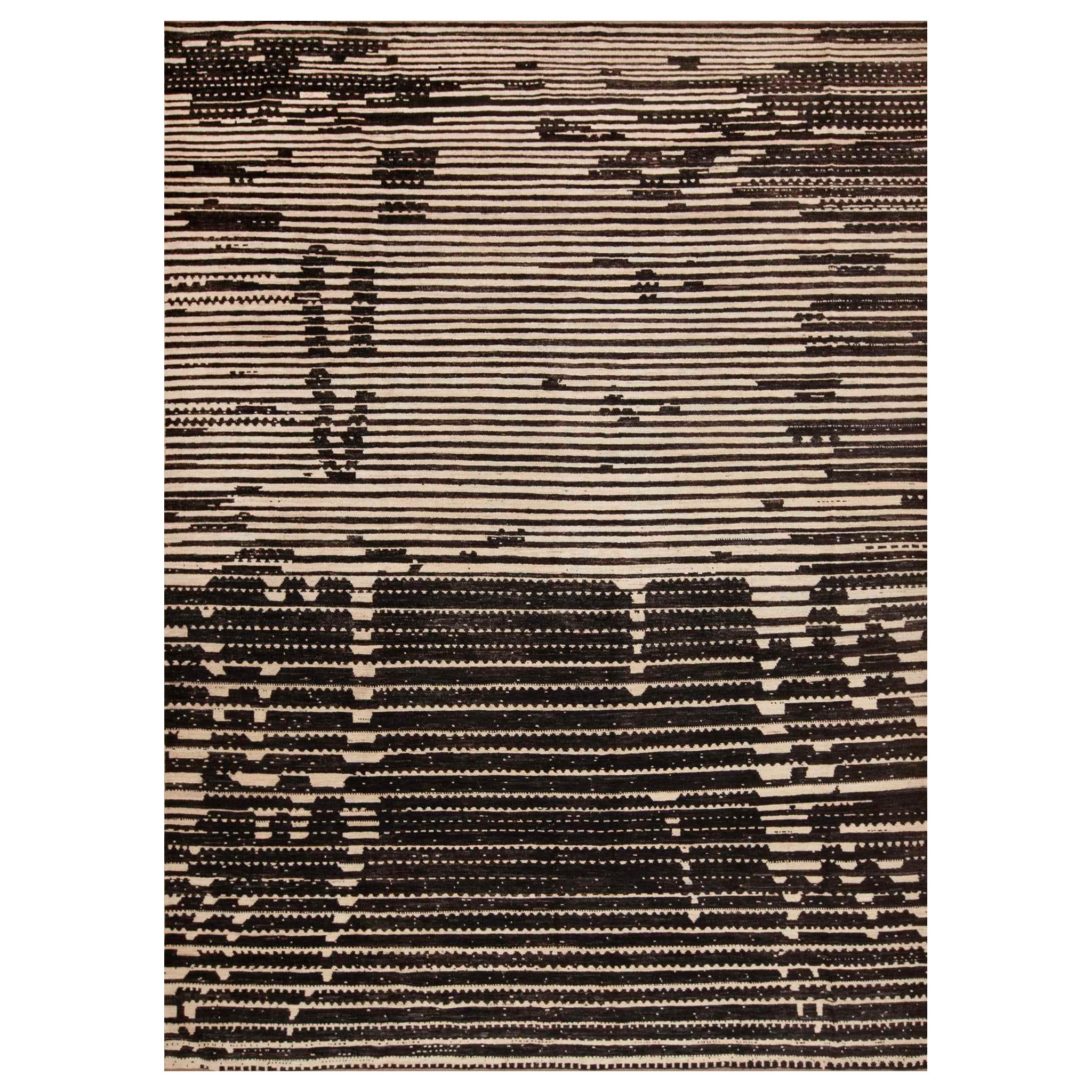 Nazmiyal Collection Tappeto in lana con pelo moderno color crema e carbone 10' x 13'7" in vendita