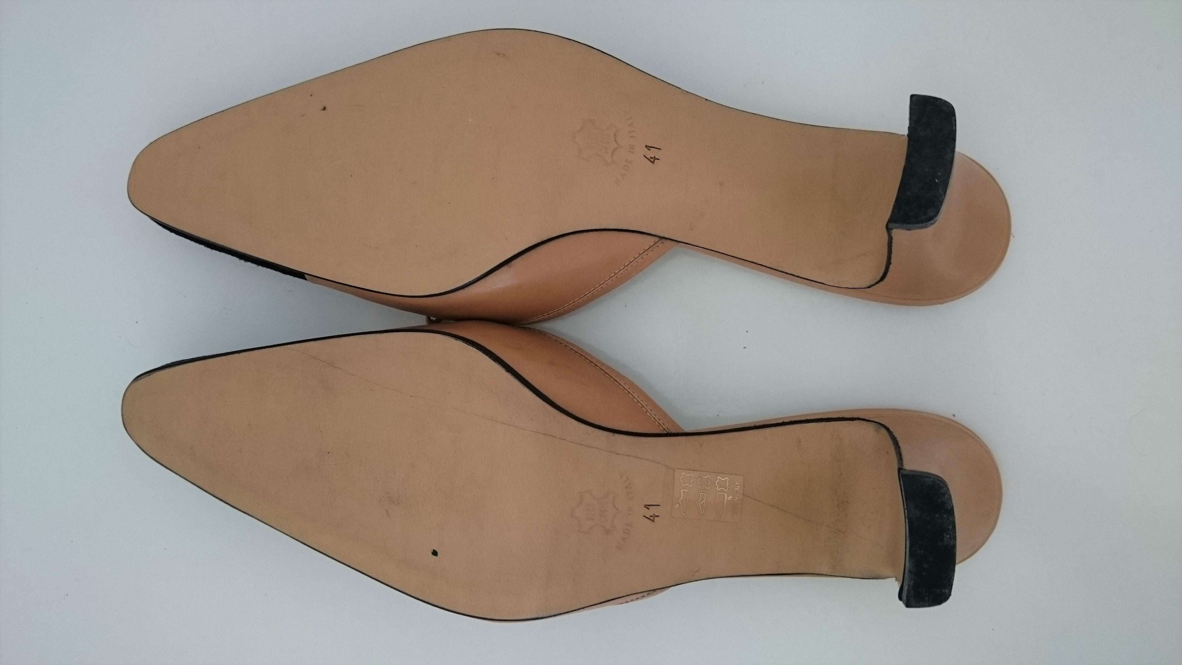 Nazy Sheikhan Bicolor Leather Heels. Size 41 For Sale 1