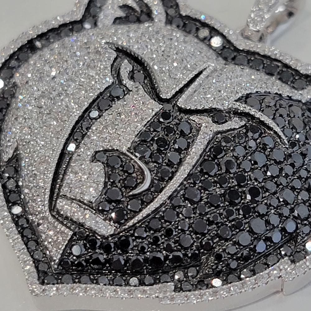 Pendentif Memphis Grizzlies en or 14 carats et diamants, autorisé officielment par Gameplan en vente 1